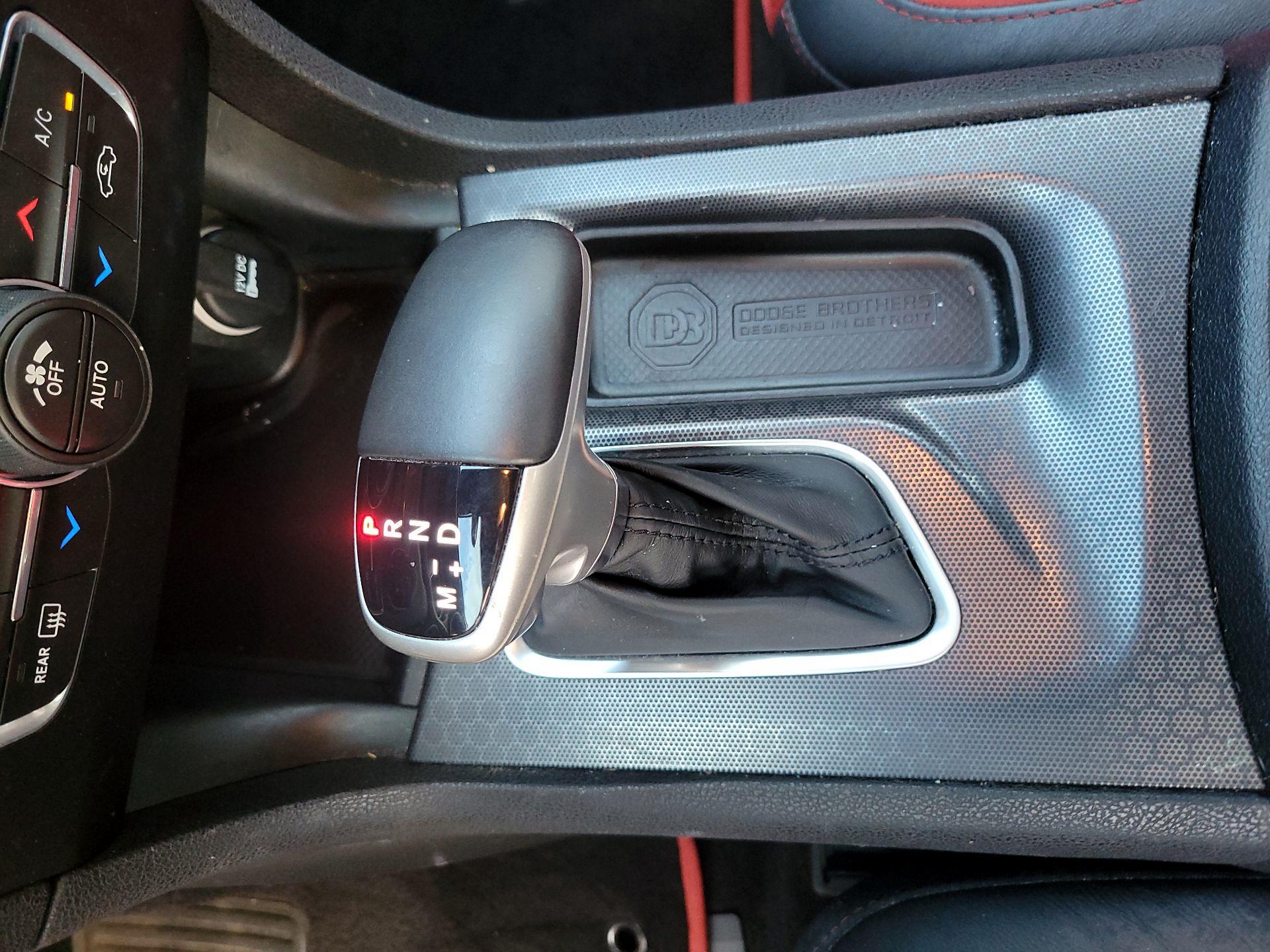 Thumbnail: 2016 Dodge Charger - 15