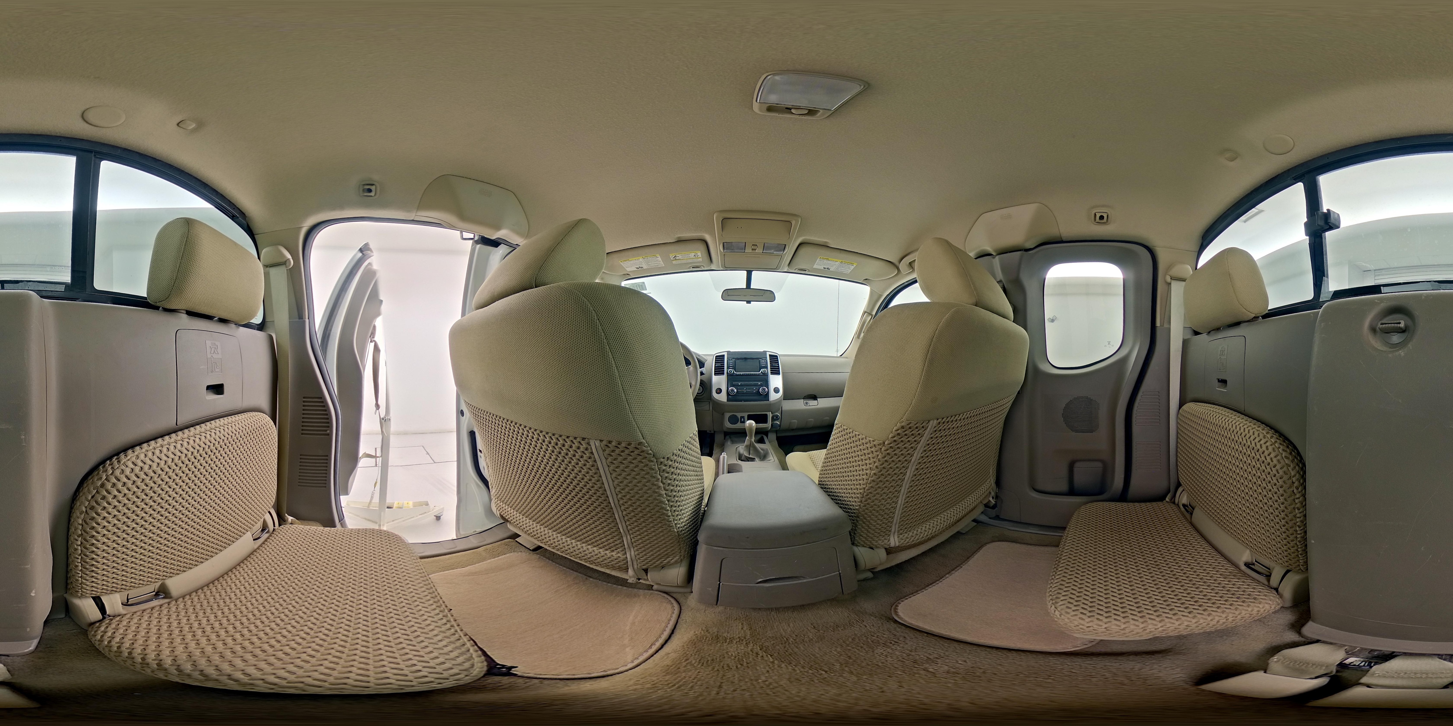 2017 Nissan Frontier SV - Photo 24