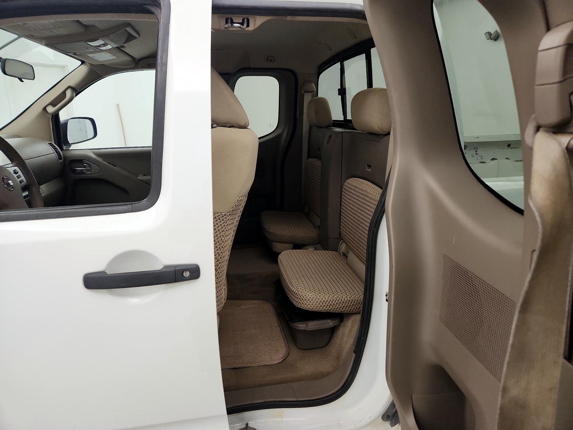 Thumbnail: 2017 Nissan Frontier - 18
