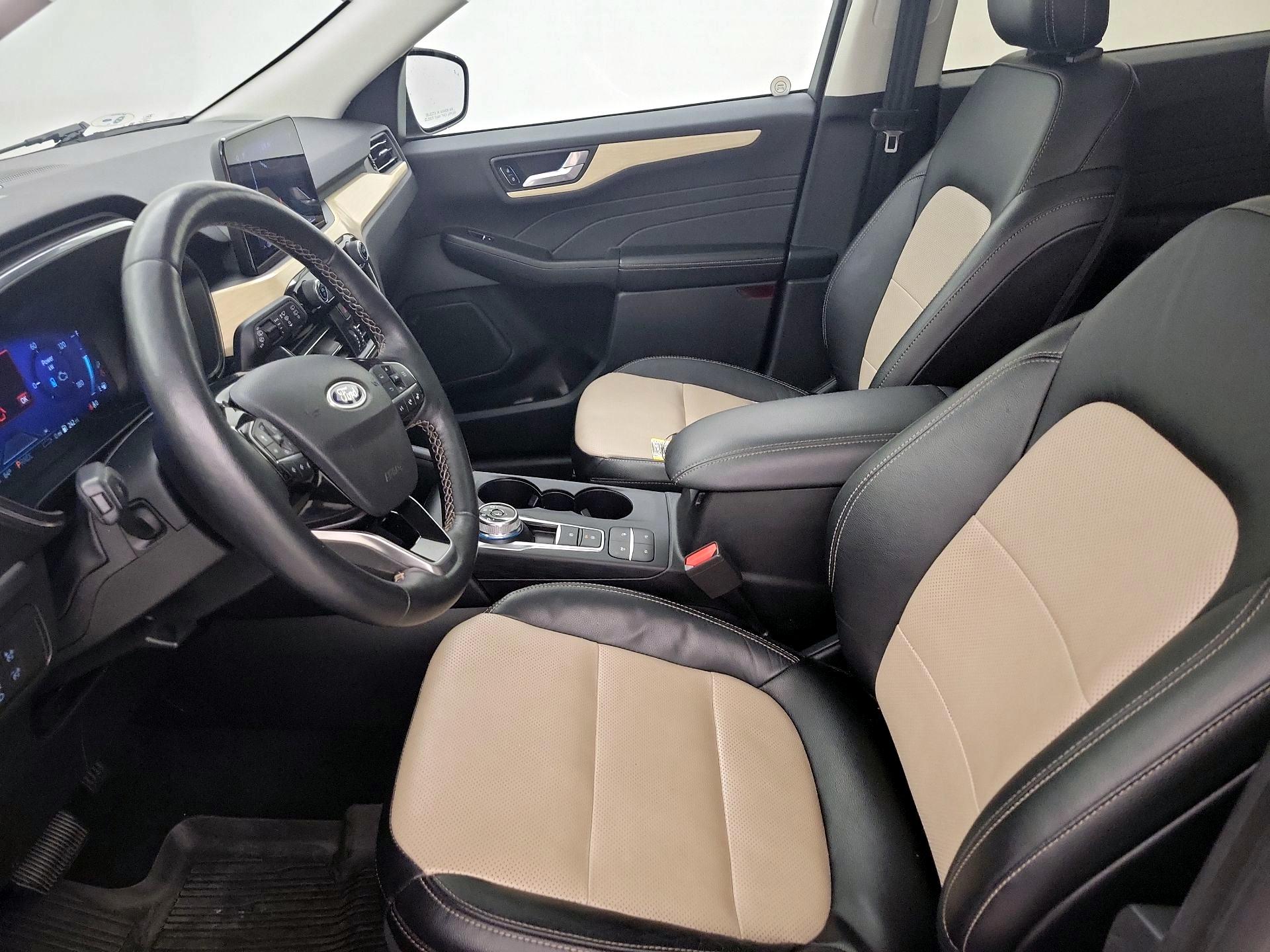 Thumbnail: 2022 Ford Escape - 11