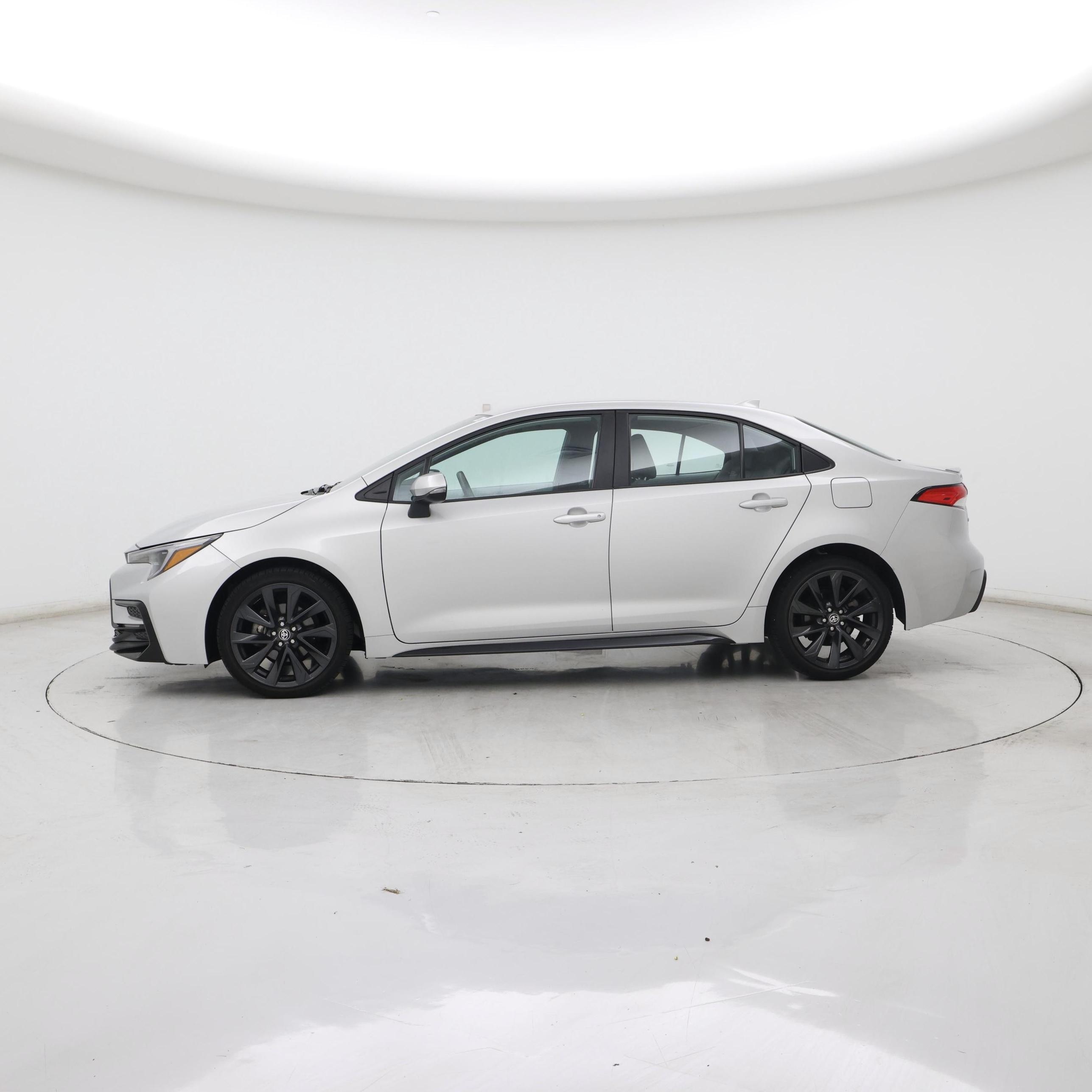 Thumbnail: 2023 Toyota Corolla - 3