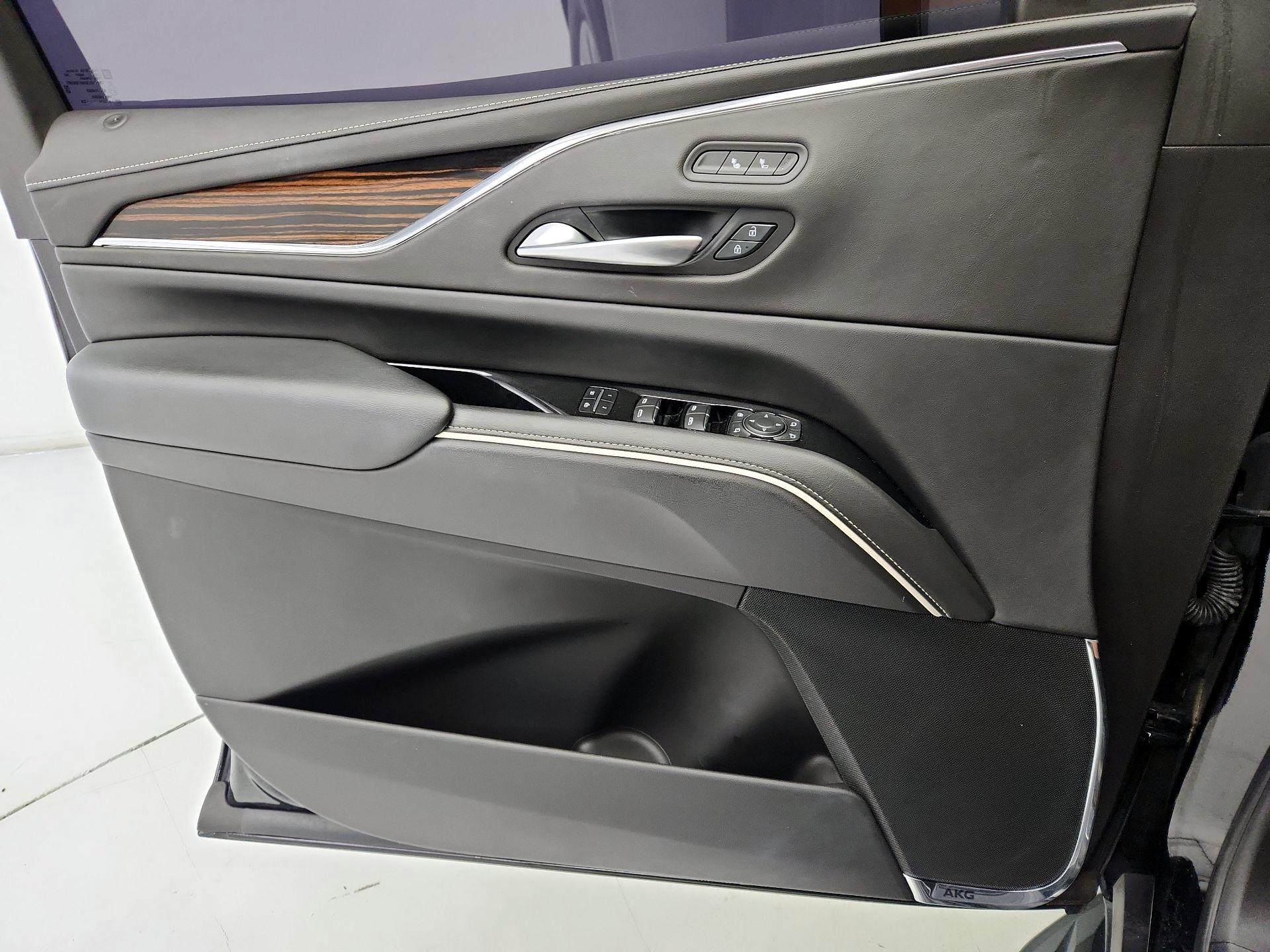 Thumbnail: 2023 Cadillac Escalade - 12