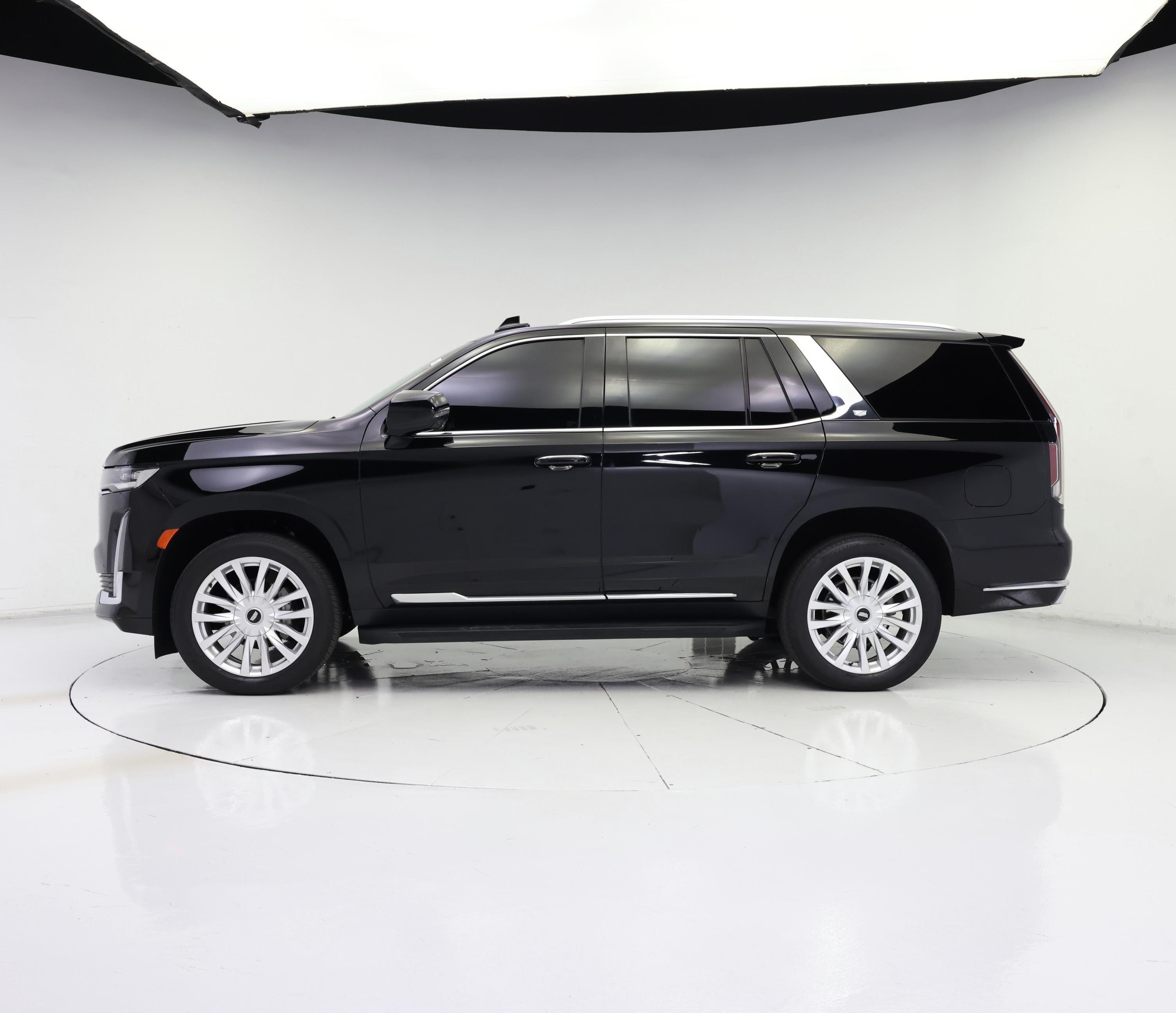 Thumbnail: 2023 Cadillac Escalade - 3