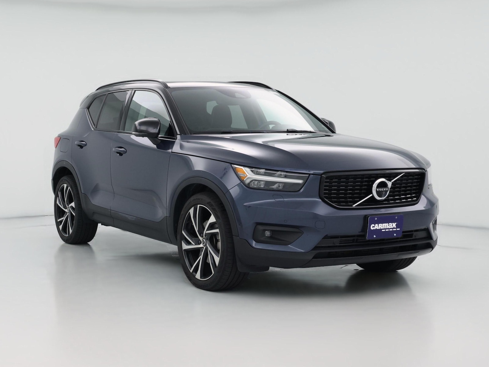 2022 Volvo XC40 R-Design