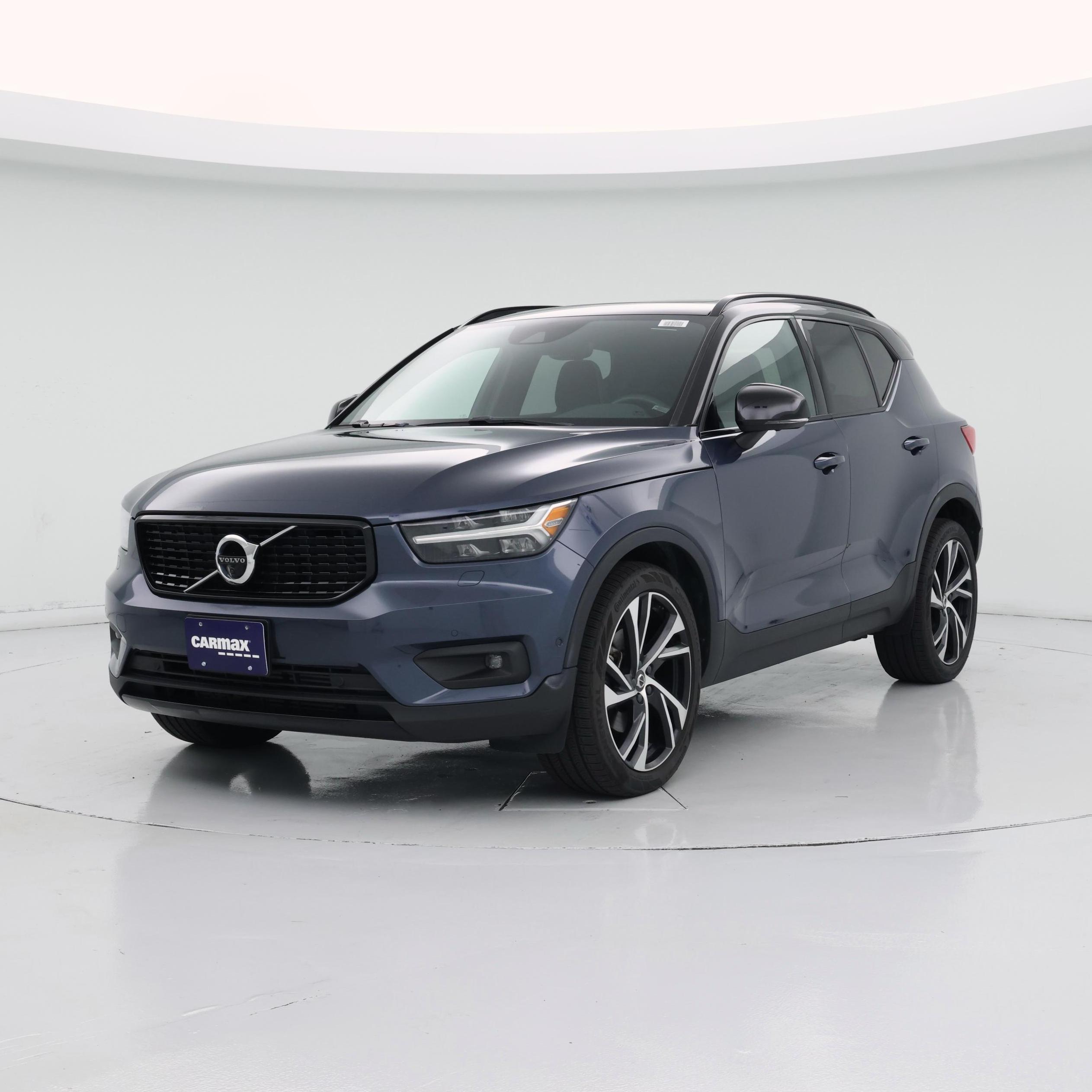 Thumbnail: 2022 Volvo XC40 - 4