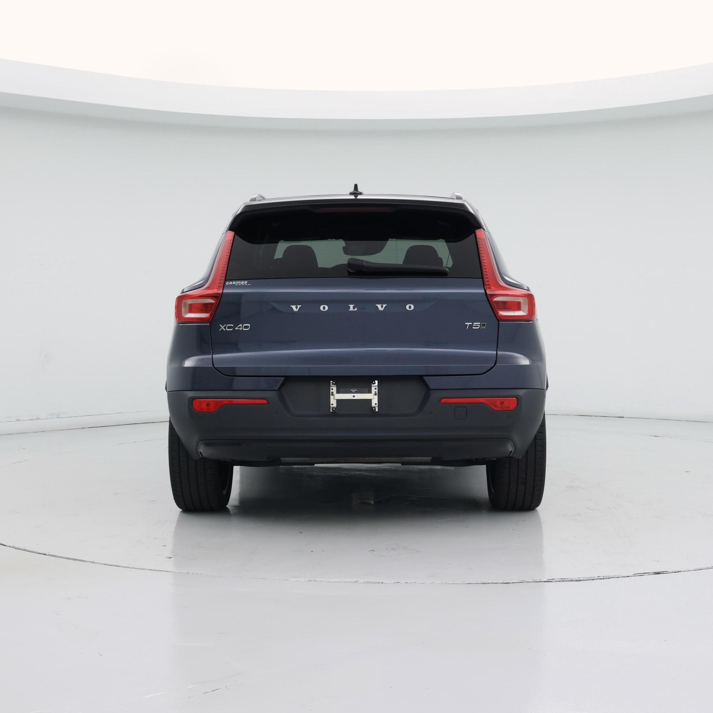 Thumbnail: 2022 Volvo XC40 - 6