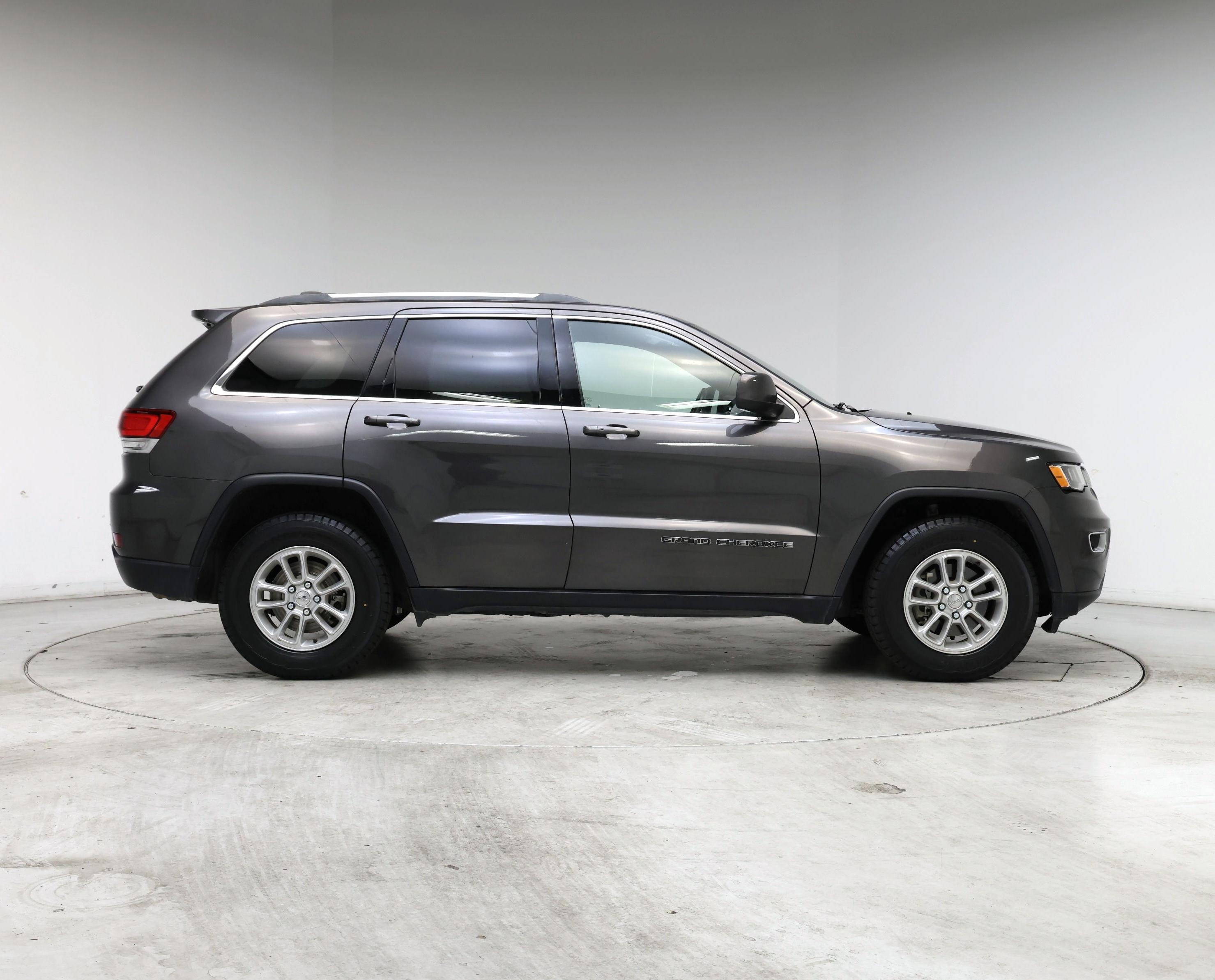 Thumbnail: 2020 Jeep Grand Cherokee - 7