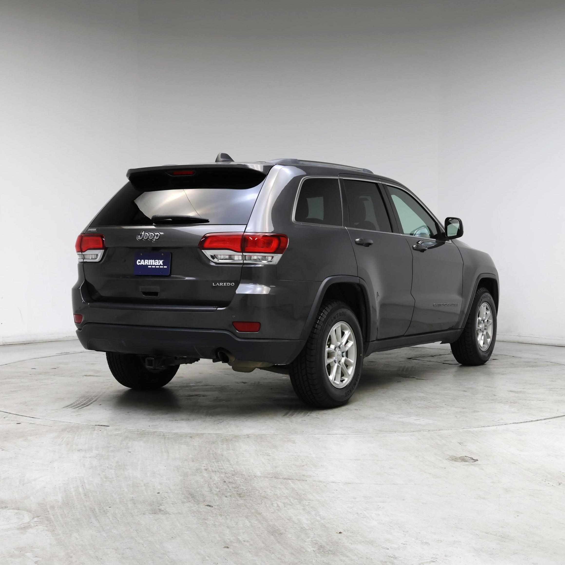 Thumbnail: 2020 Jeep Grand Cherokee - 8