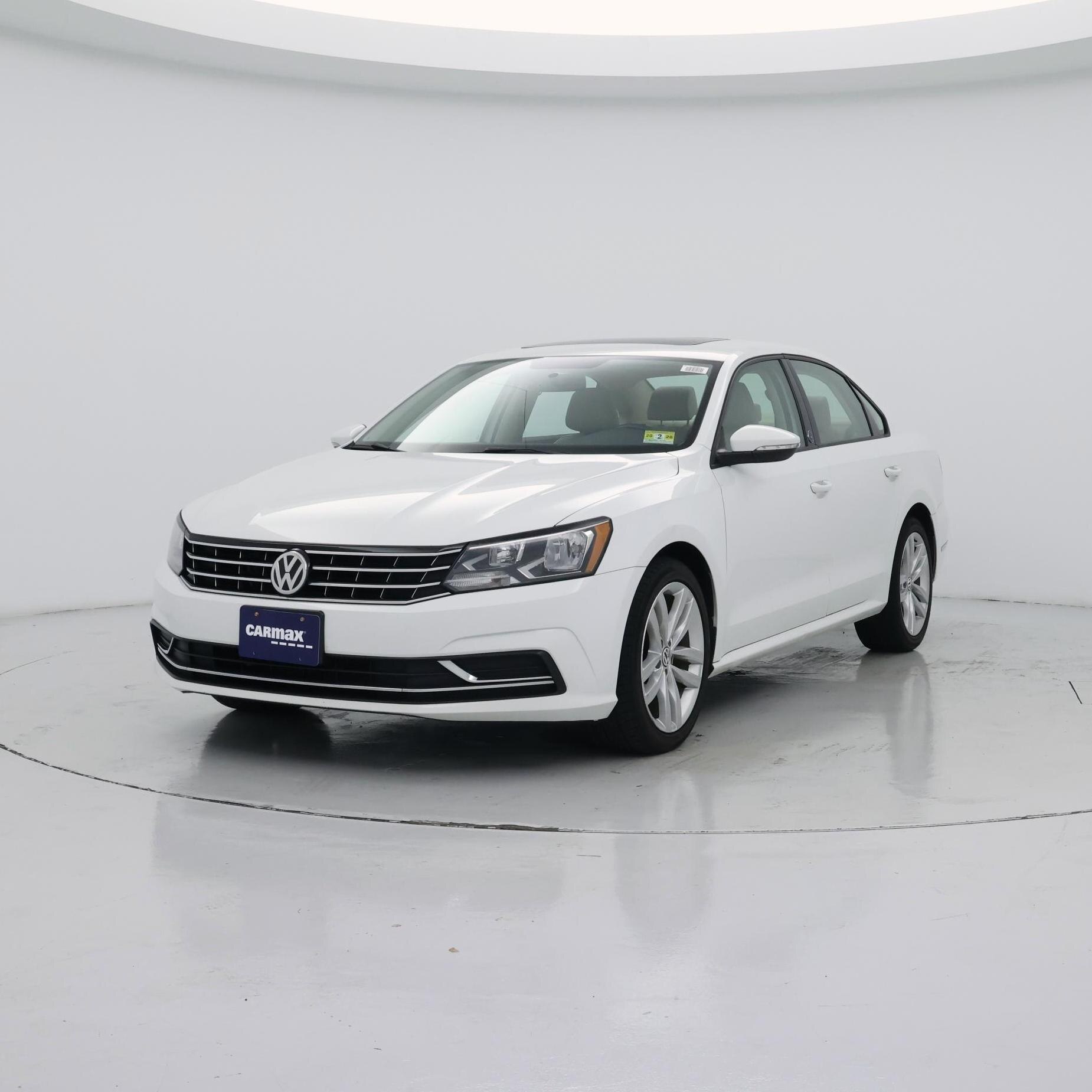 Thumbnail: 2019 Volkswagen Passat - 4