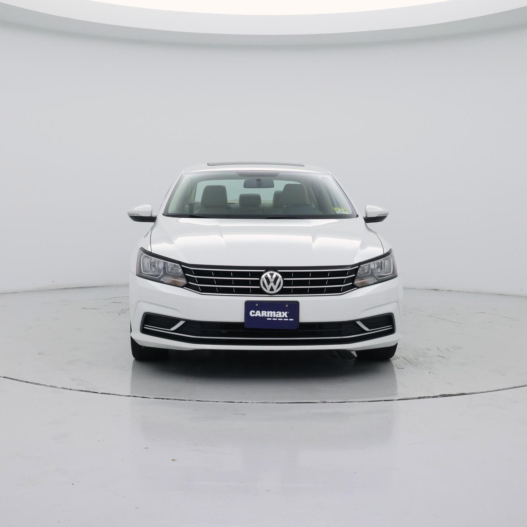 Thumbnail: 2019 Volkswagen Passat - 5