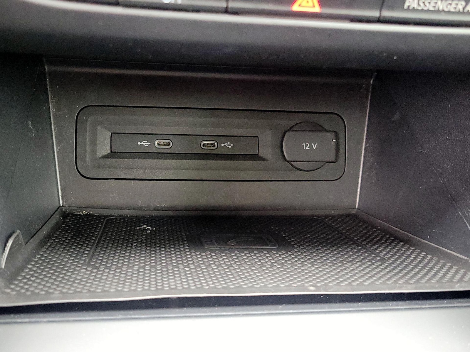 2021 Volkswagen Atlas SE w/Tech - Photo 19