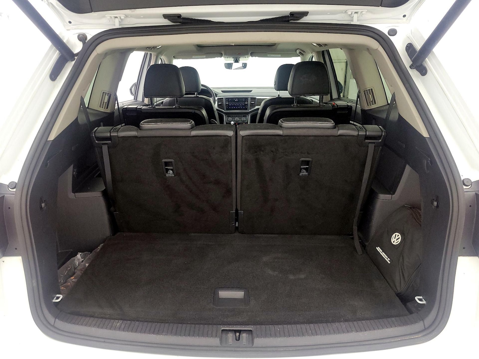 2021 Volkswagen Atlas SE w/Tech - Photo 23