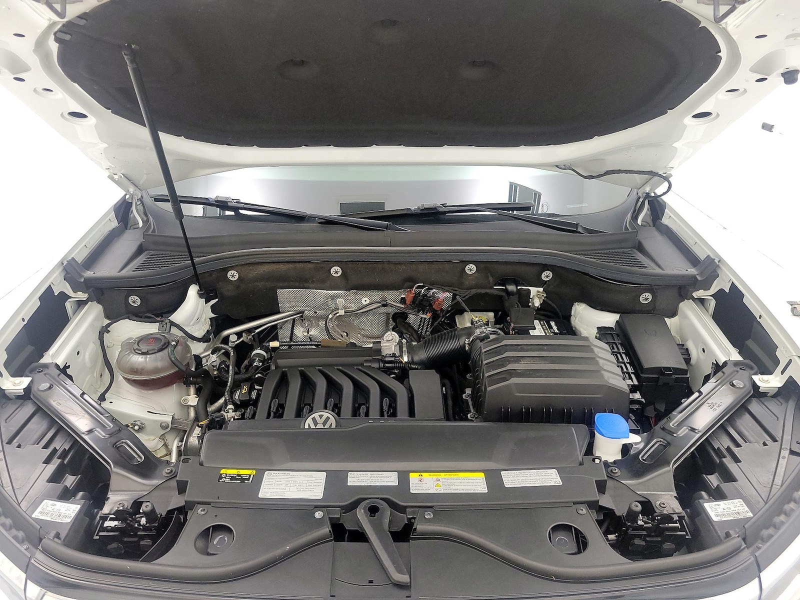 2021 Volkswagen Atlas SE w/Tech - Photo 25