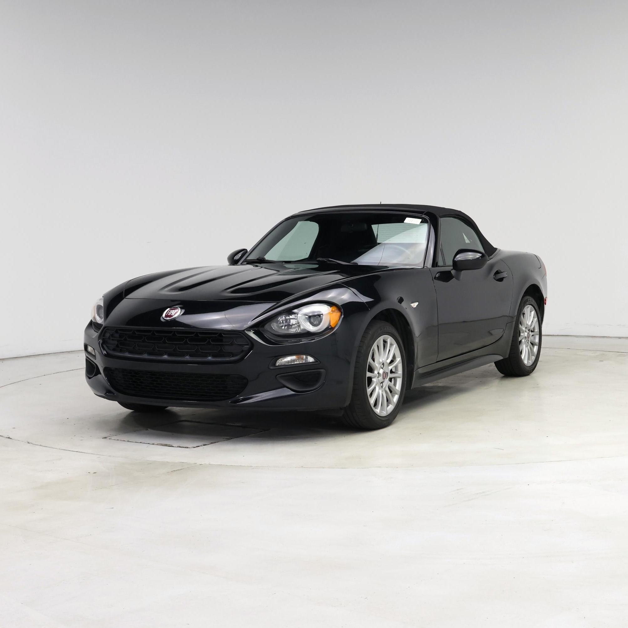Thumbnail: 2017 Fiat 124 Spider - 4