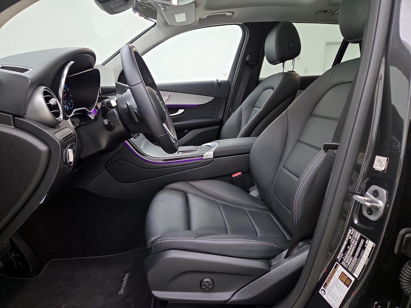 2022 Mercedes-Benz GLC GLC300 - Photo 12