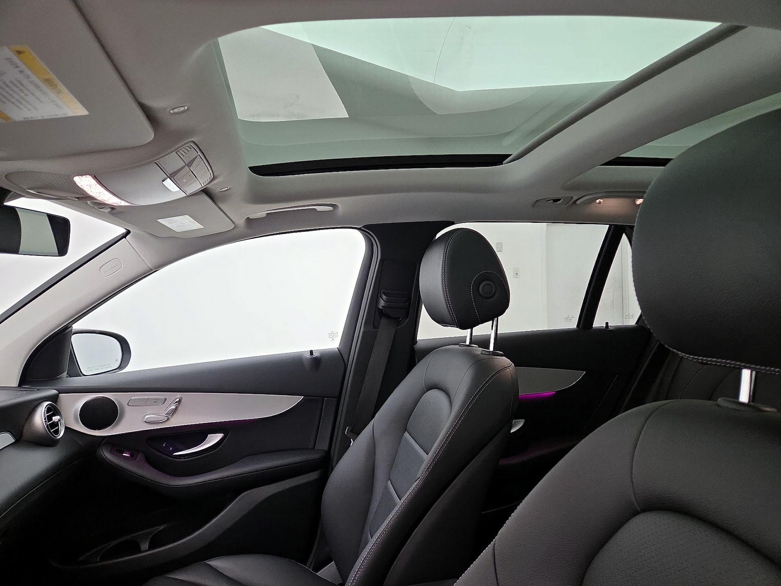 2022 Mercedes-Benz GLC GLC300 - Photo 19