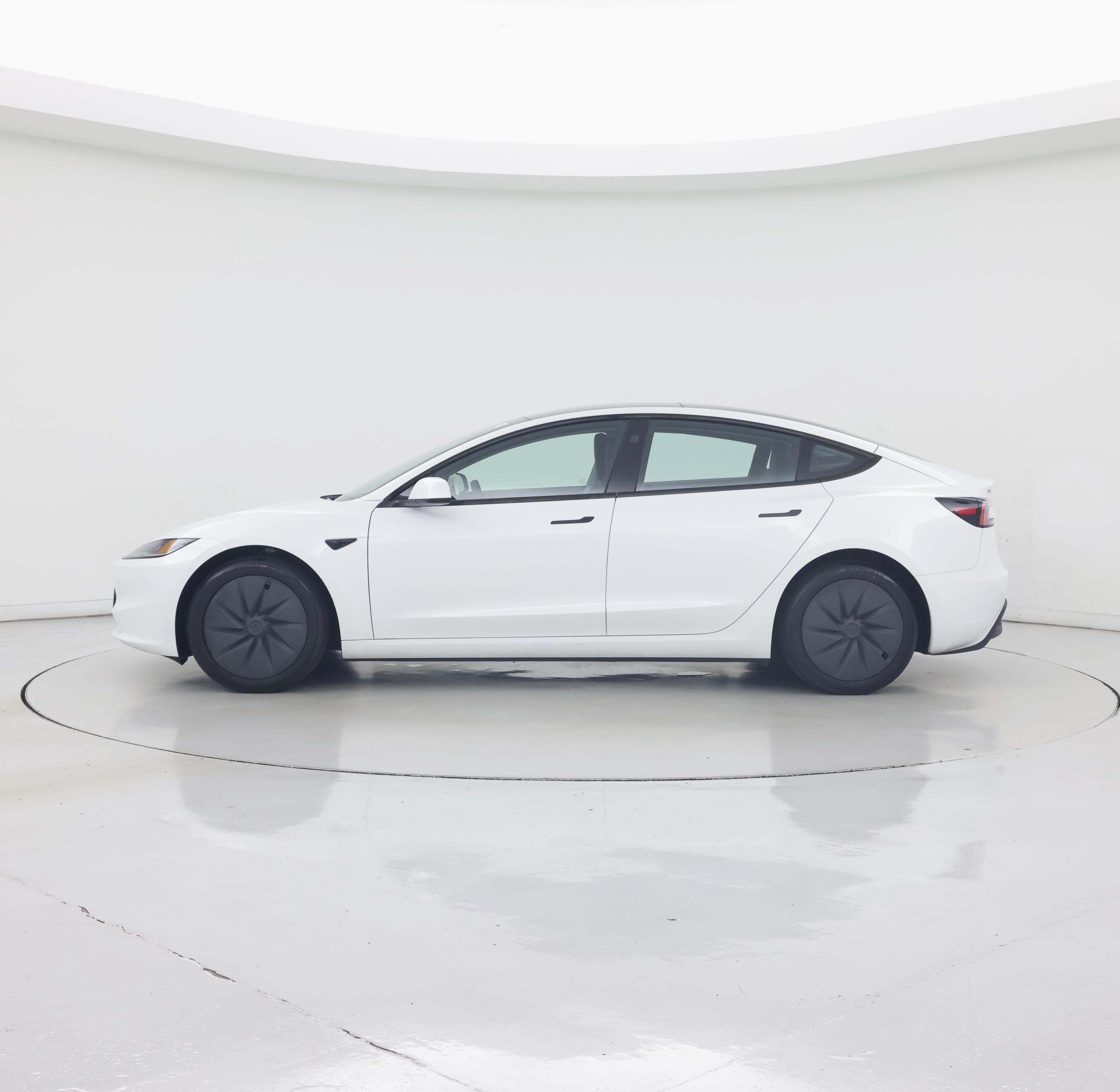Thumbnail: 2026 Tesla Model 3 - 3