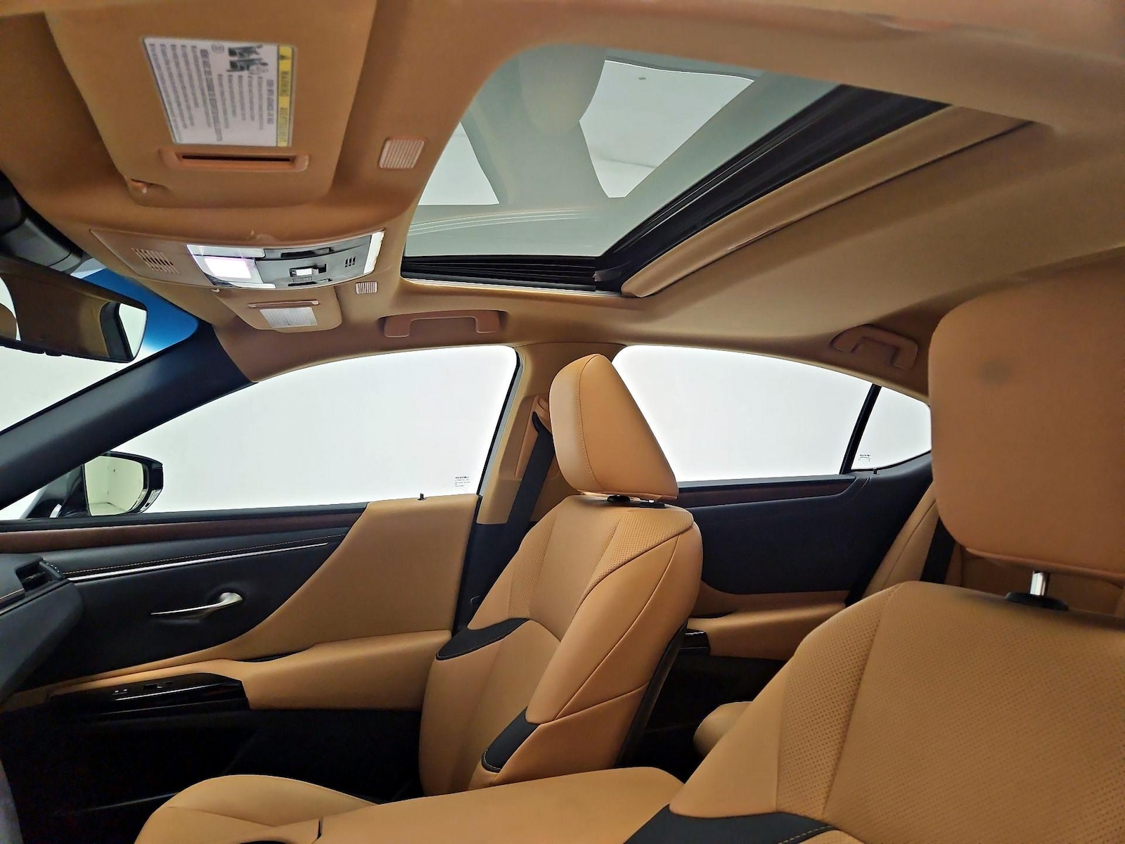 Sunroof(s) & Overhead Airbags