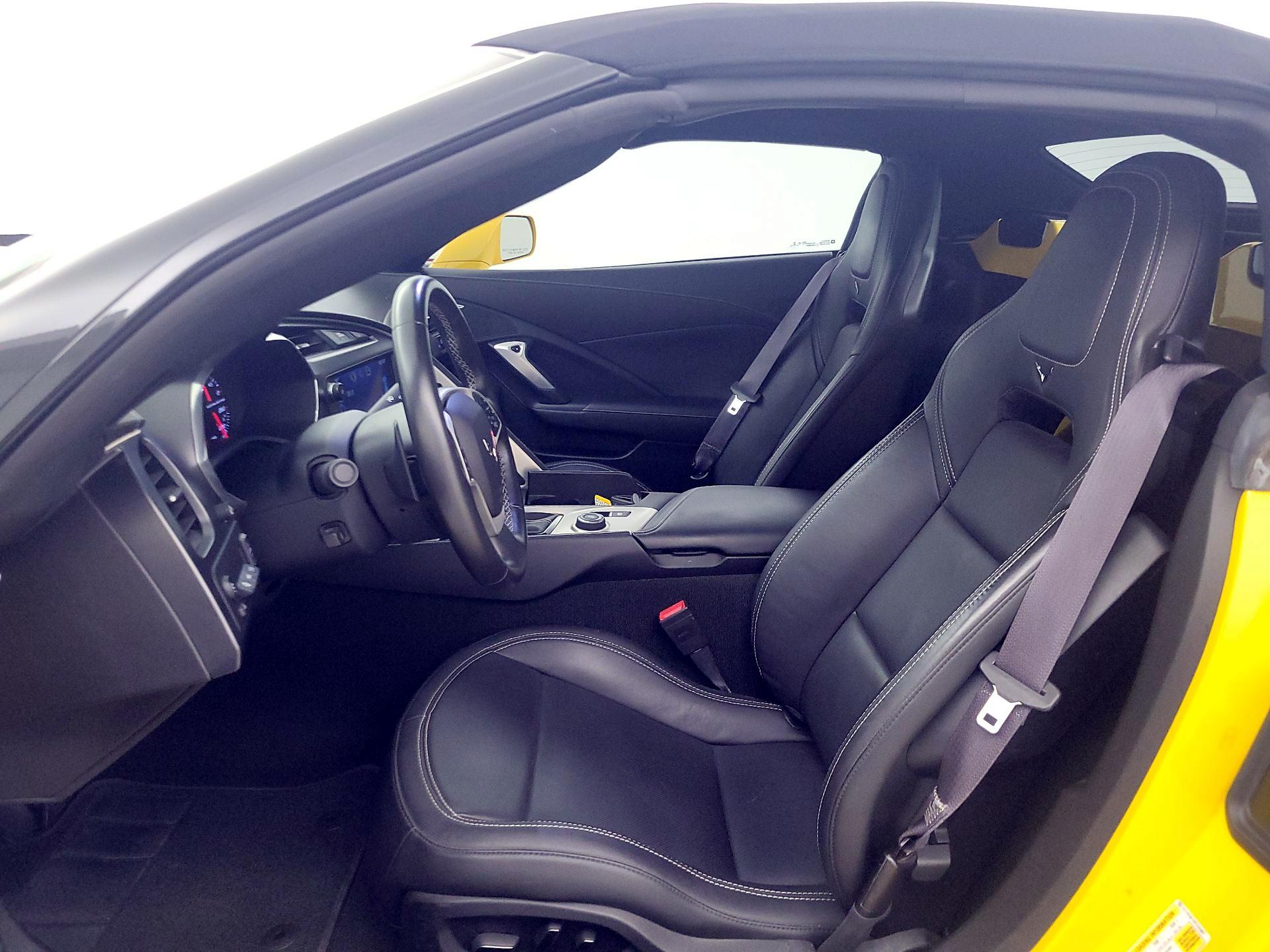 Thumbnail: 2015 Chevrolet Corvette - 9