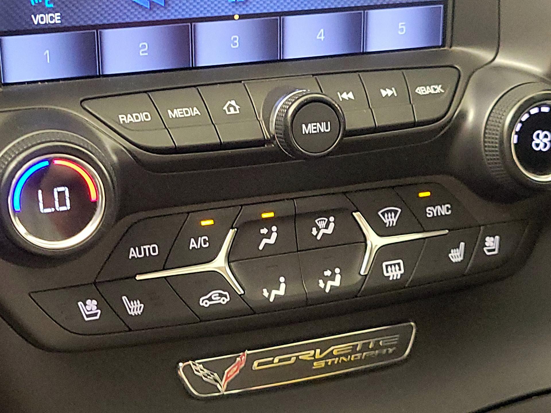 Thumbnail: 2015 Chevrolet Corvette - 14