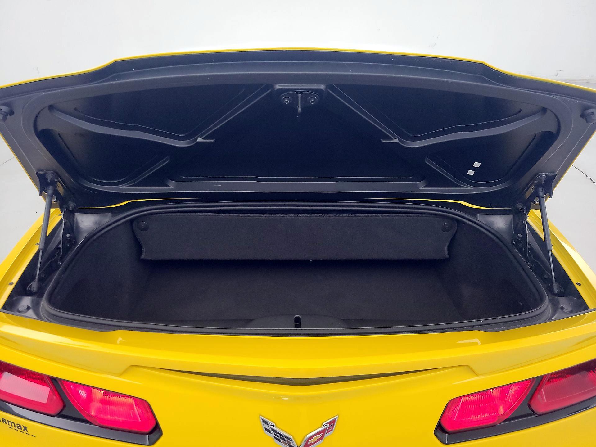 Thumbnail: 2015 Chevrolet Corvette - 16