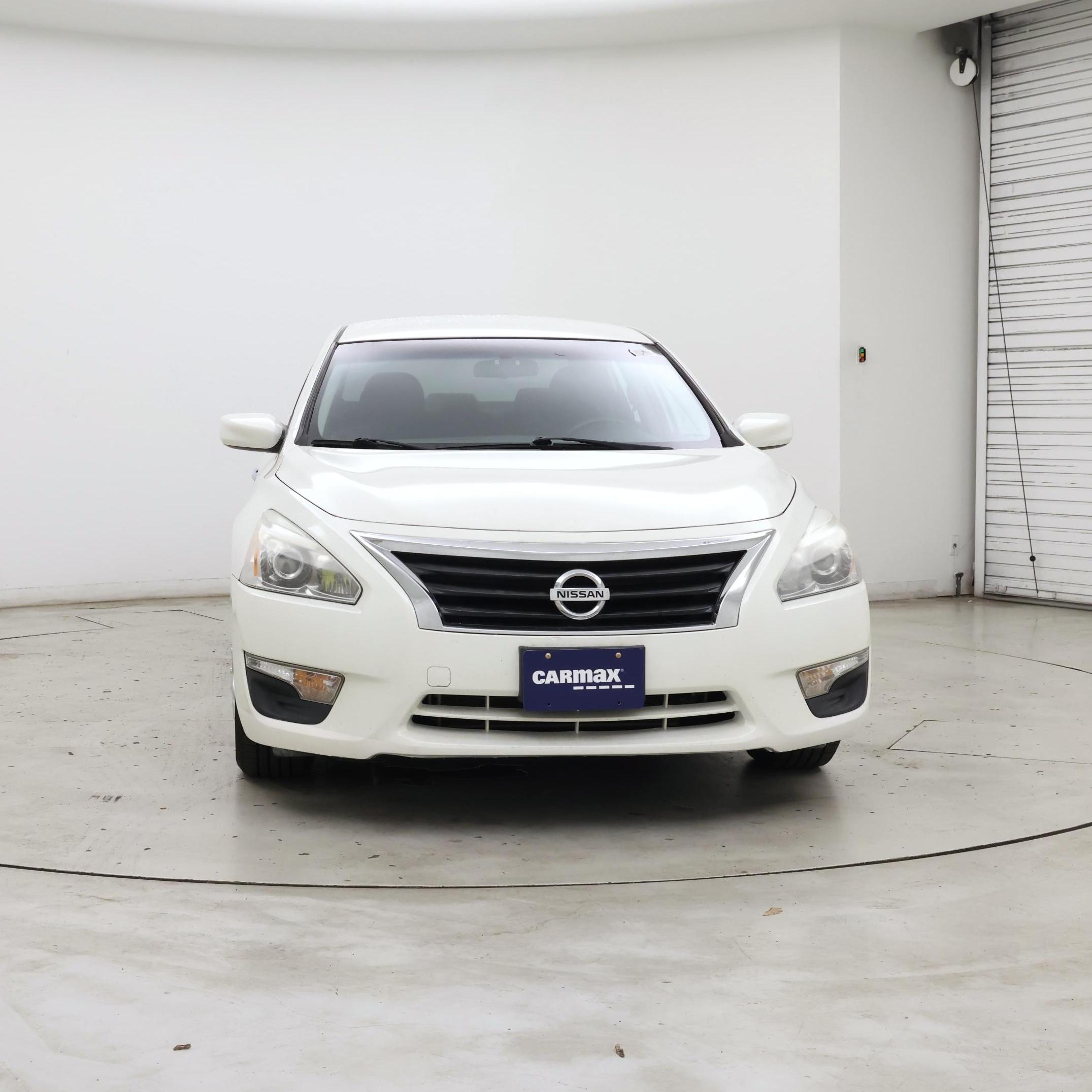 Thumbnail: 2015 Nissan Altima - 5