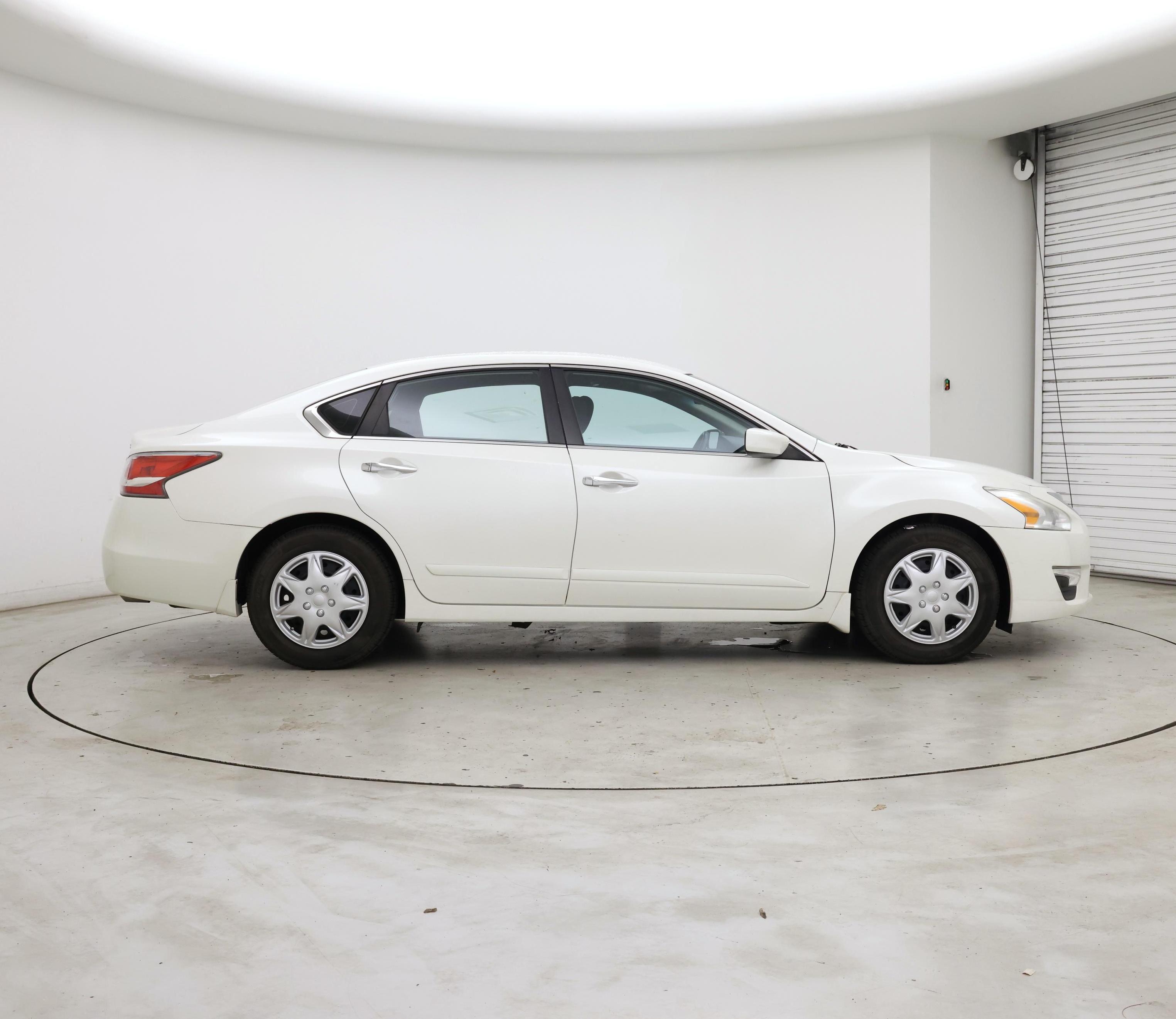 Thumbnail: 2015 Nissan Altima - 7