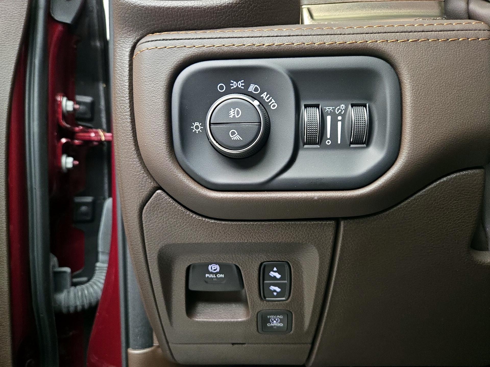 Thumbnail: 2025 RAM 1500 - 13