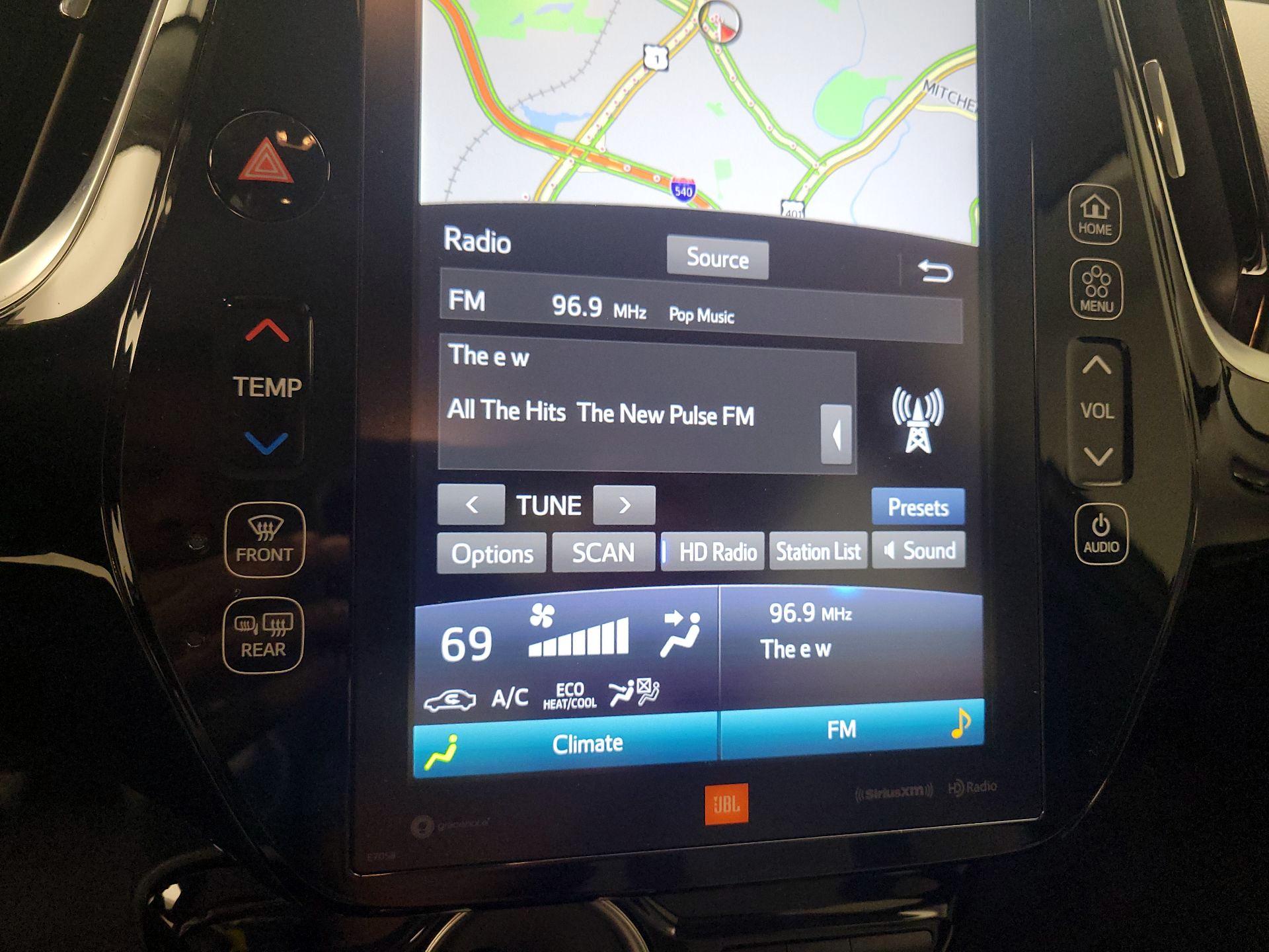 Thumbnail: 2021 Toyota Prius Prime - 15