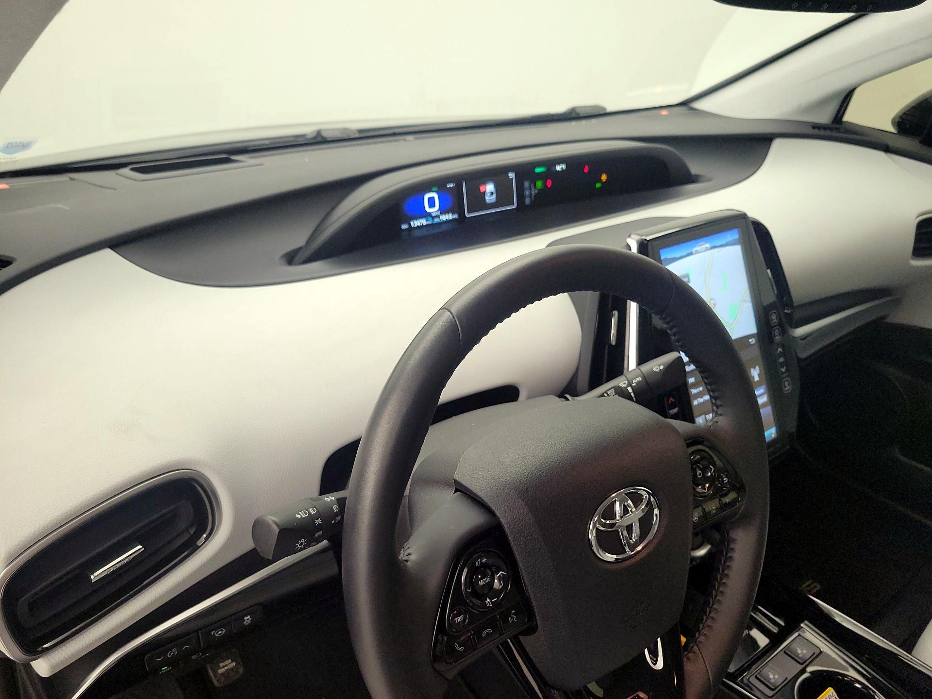 Thumbnail: 2021 Toyota Prius Prime - 8