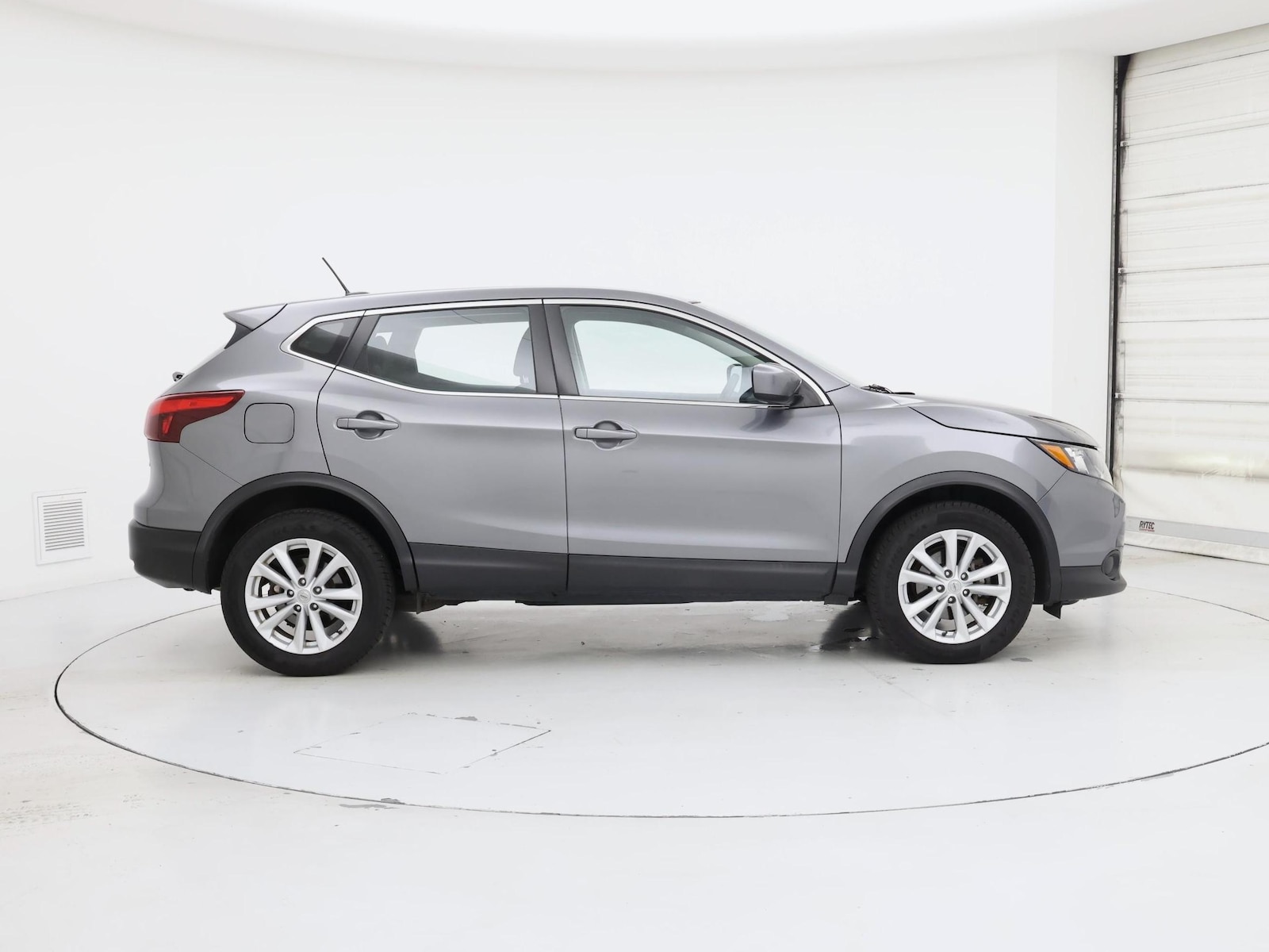 2017 Nissan Rogue Sport S - Photo 8