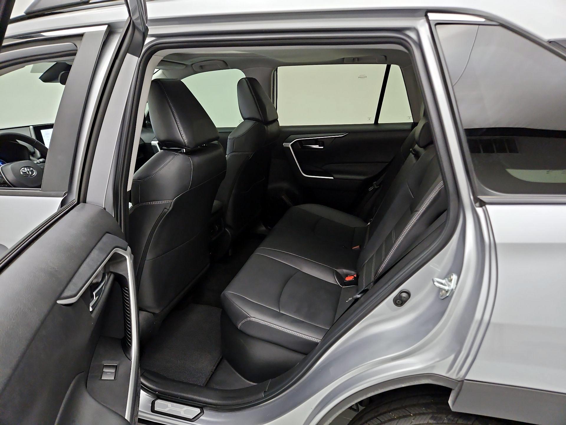 Thumbnail: 2024 Toyota RAV4 - 20