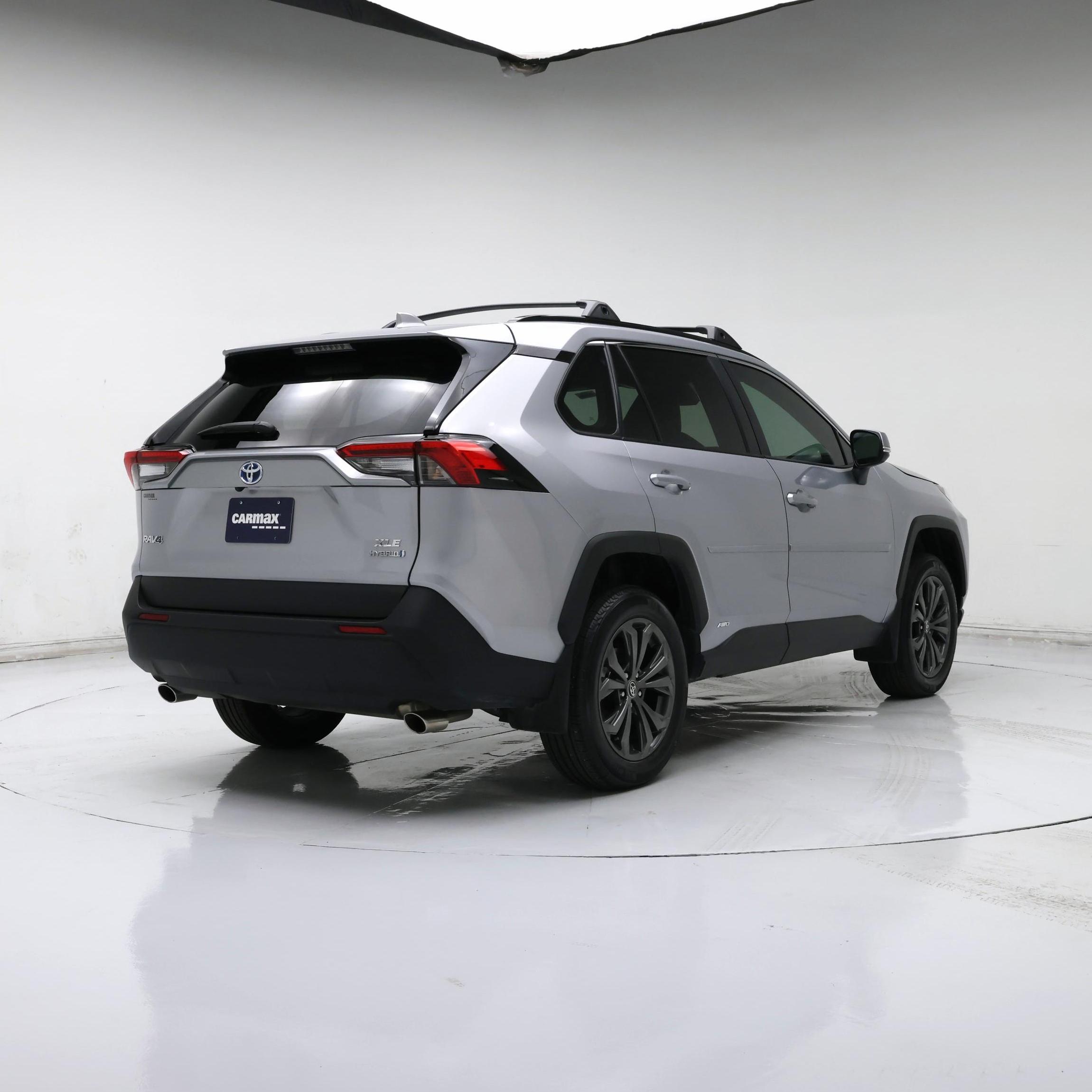 Thumbnail: 2024 Toyota RAV4 - 8