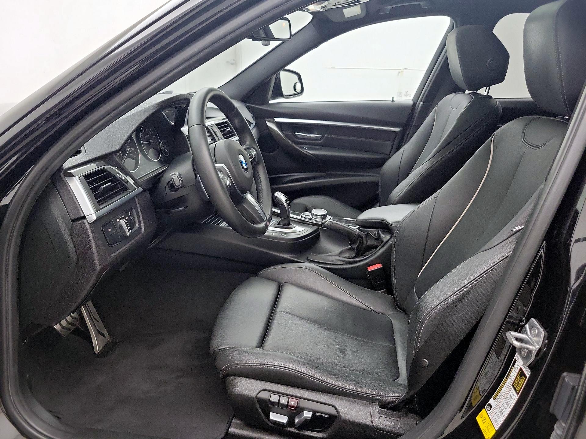 Thumbnail: 2016 BMW 3 Series - 11