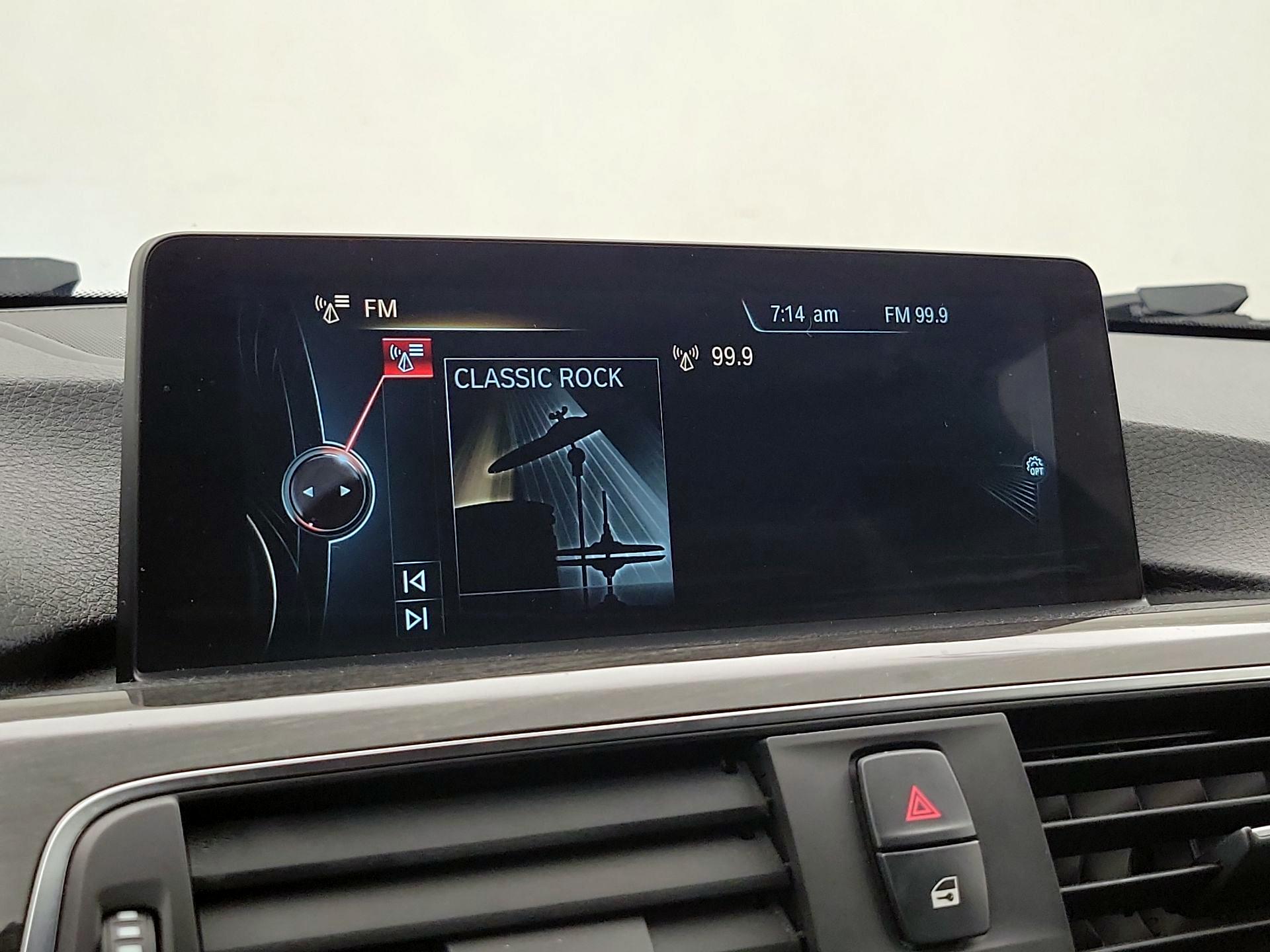 Thumbnail: 2016 BMW 3 Series - 16