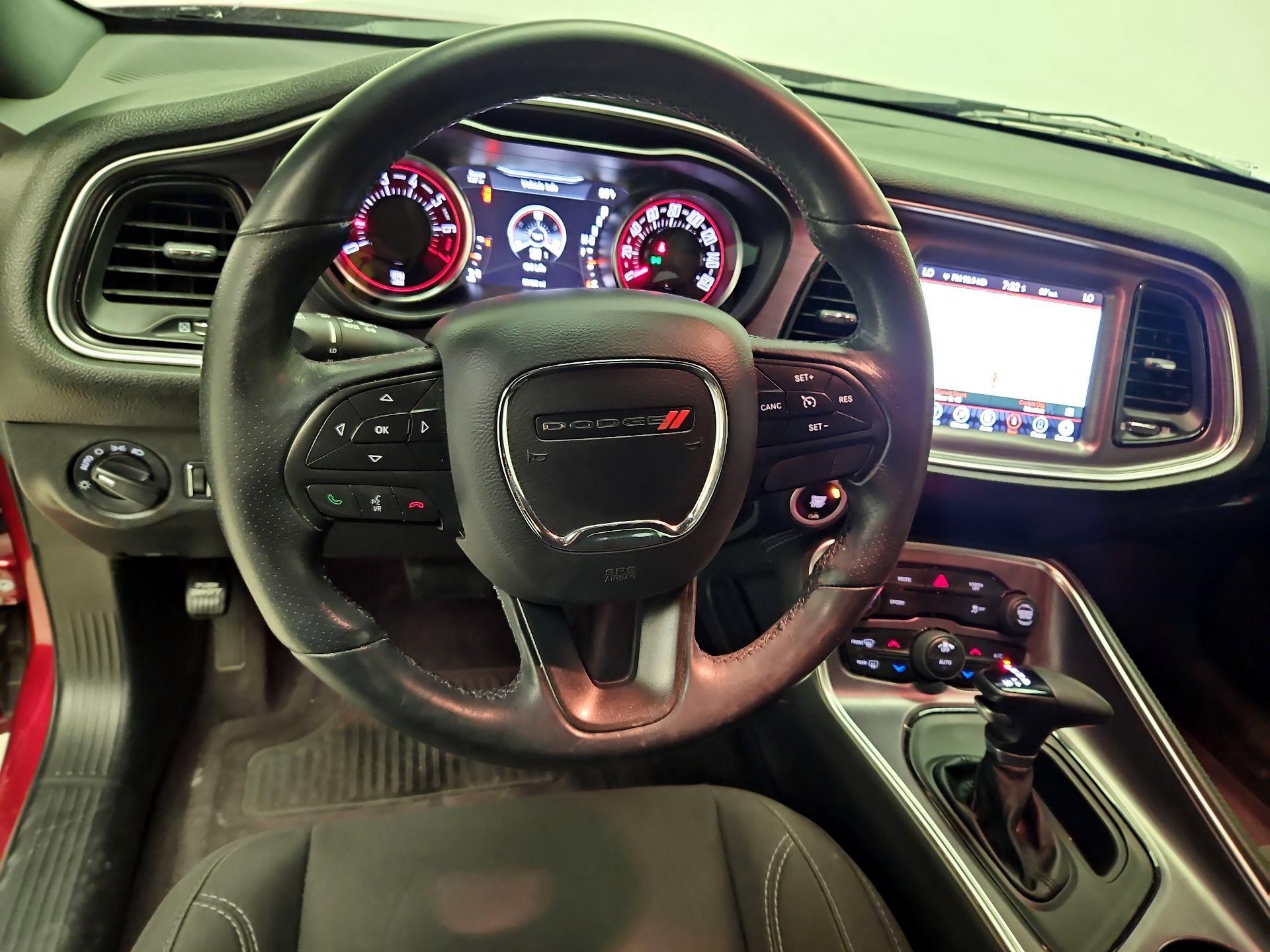 Thumbnail: 2017 Dodge Challenger - 10