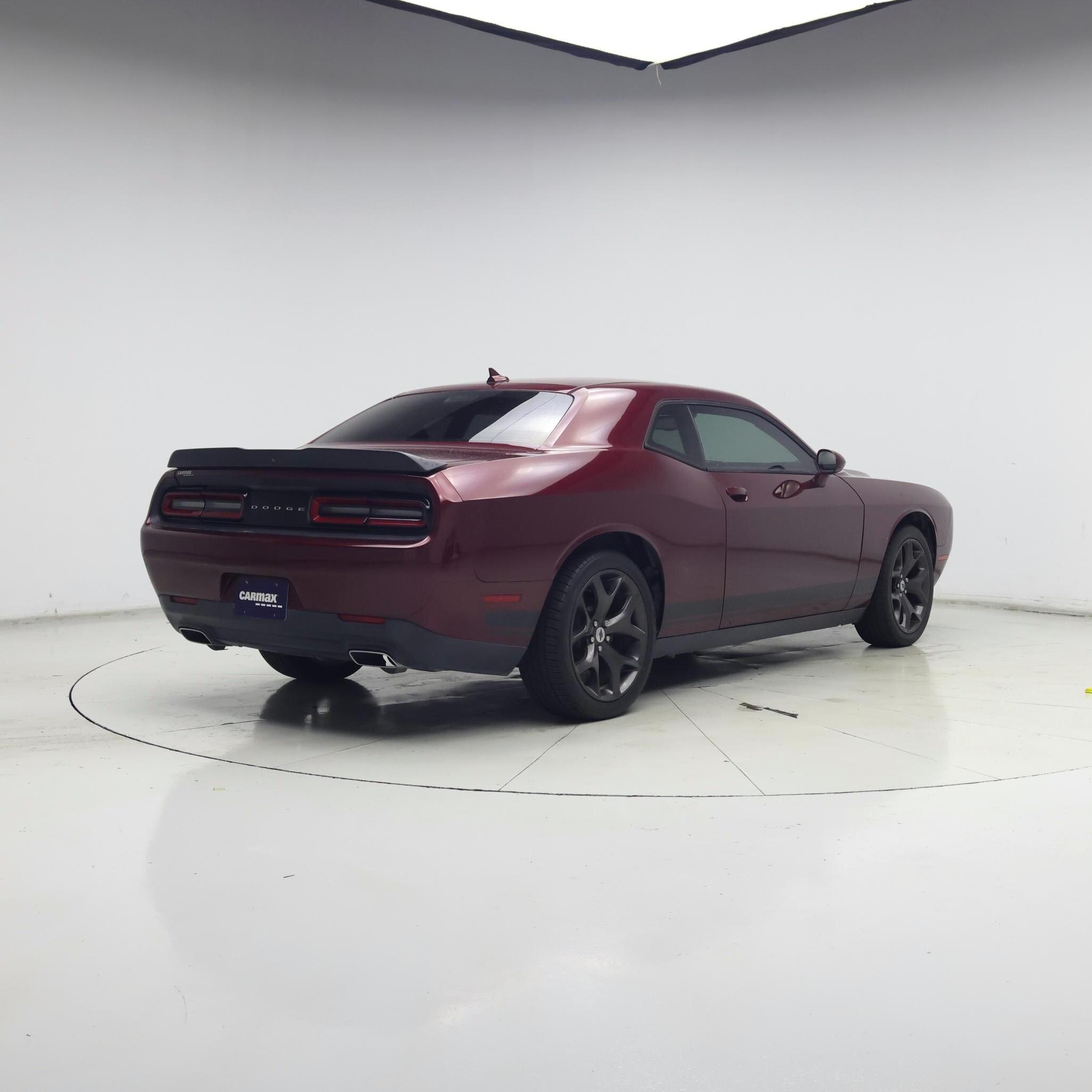 Thumbnail: 2017 Dodge Challenger - 8