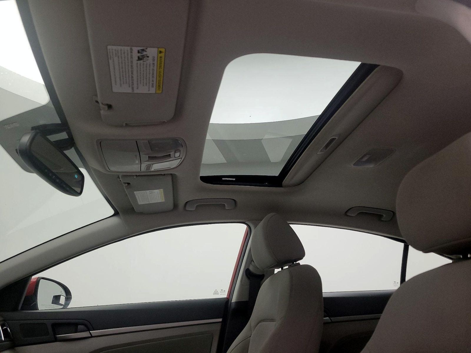 Sunroof(s) & Overhead Airbags