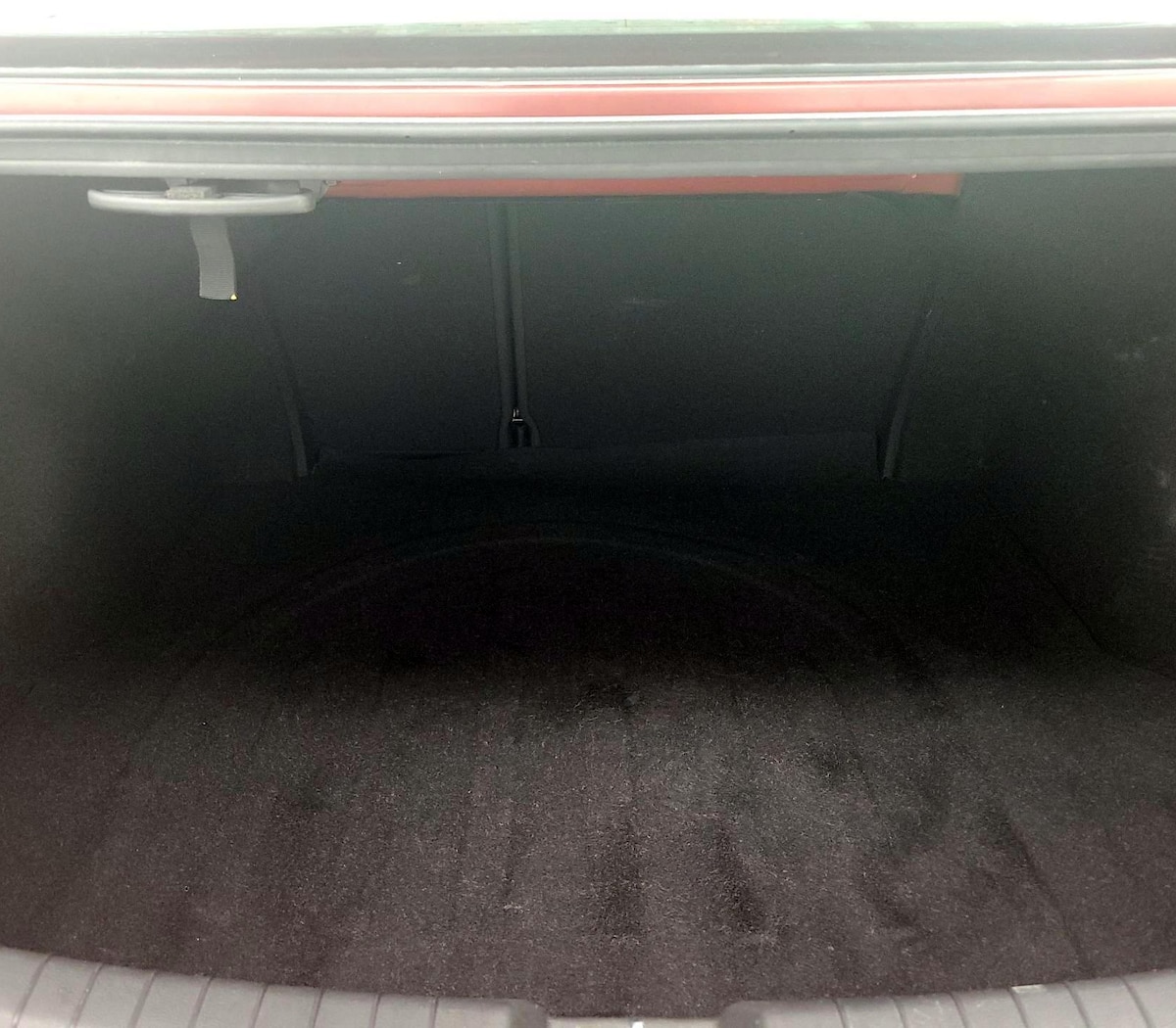 Trunk/Cargo (Seats Up)