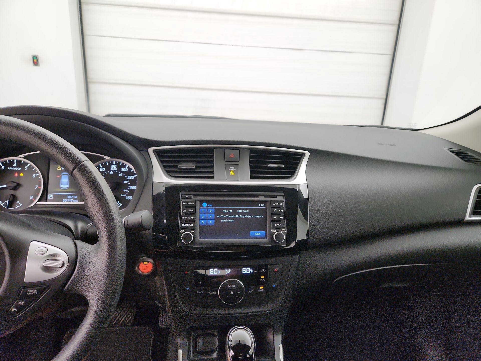 Thumbnail: 2018 Nissan Sentra - 9