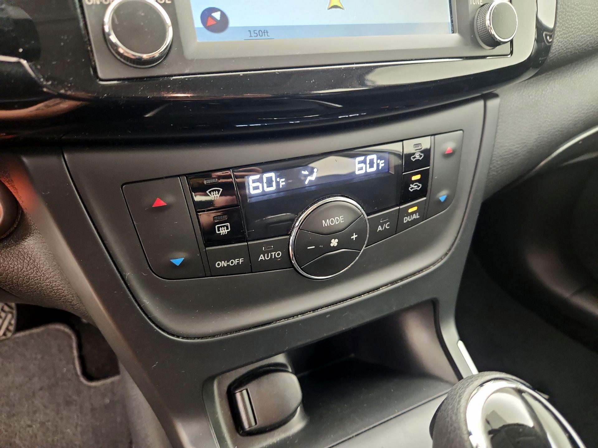 Thumbnail: 2018 Nissan Sentra - 17