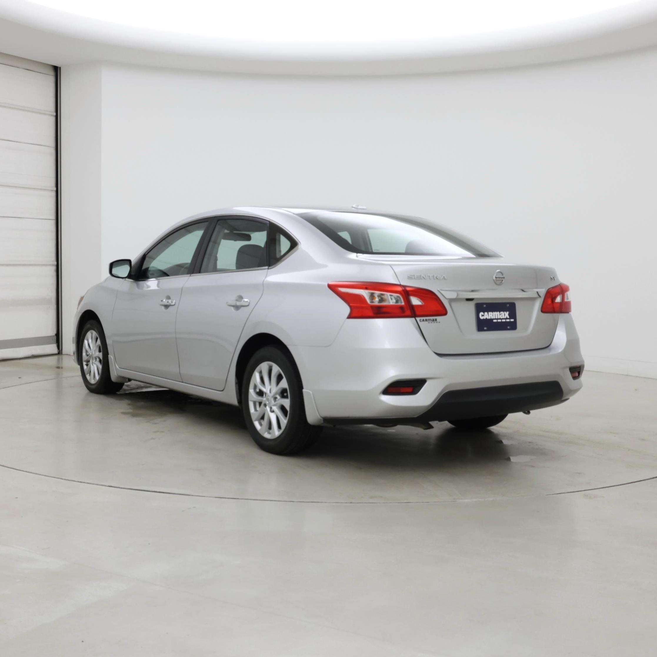 Thumbnail: 2018 Nissan Sentra - 2