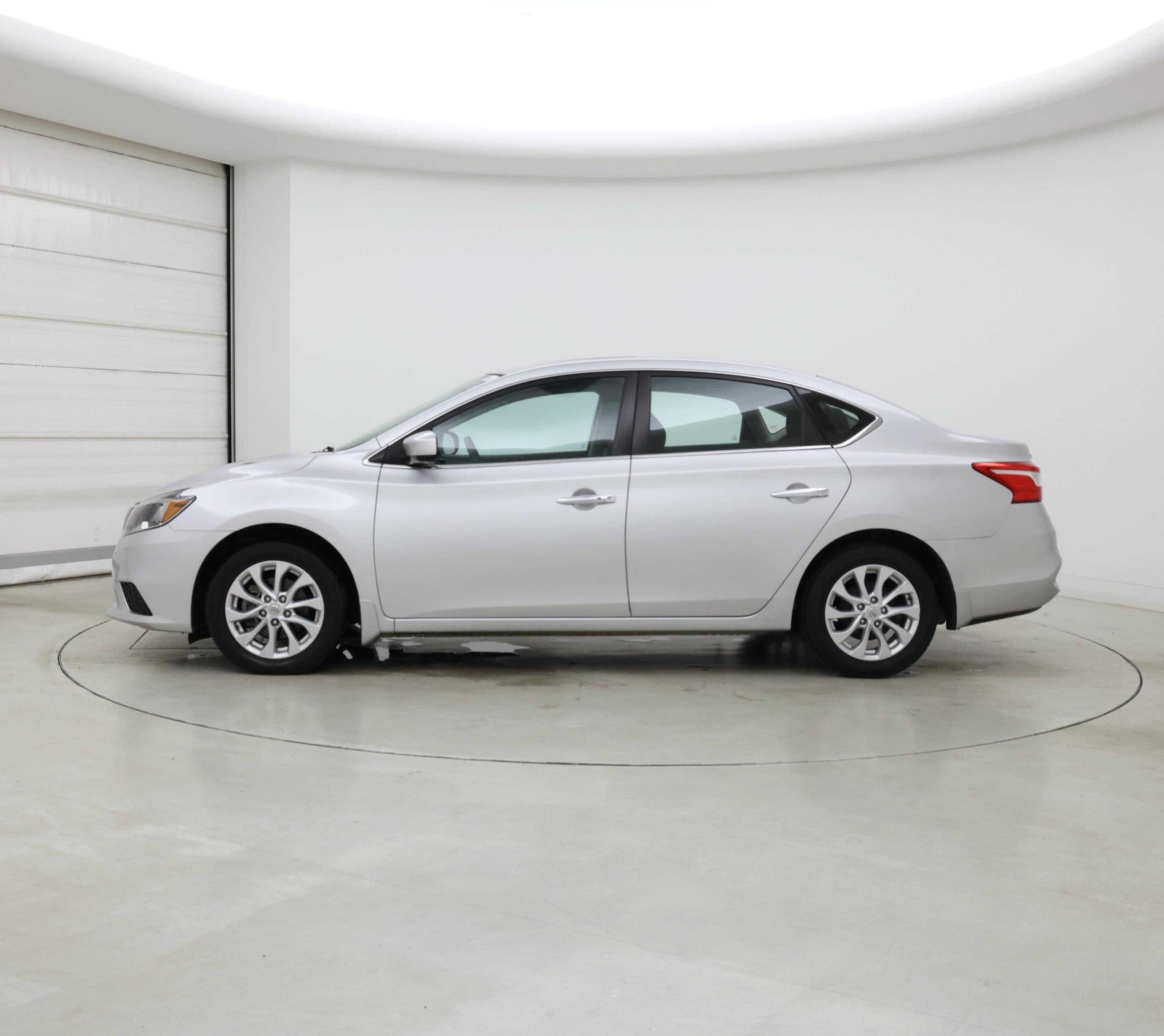 Thumbnail: 2018 Nissan Sentra - 3