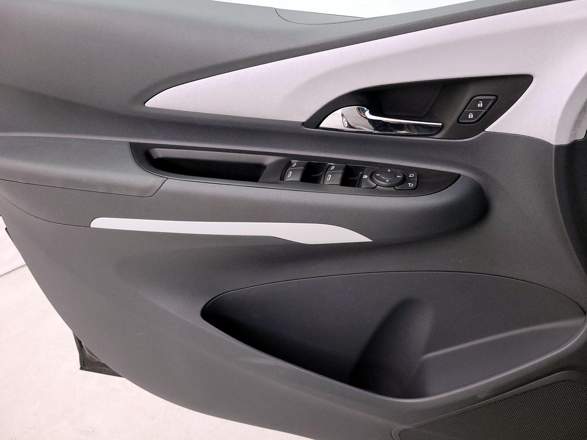 Thumbnail: 2021 Chevrolet Bolt EV - 12