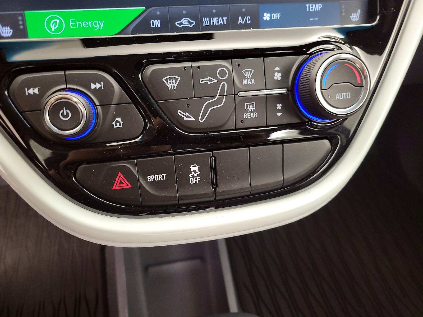 2021 Chevrolet Bolt EV LT - Photo 17