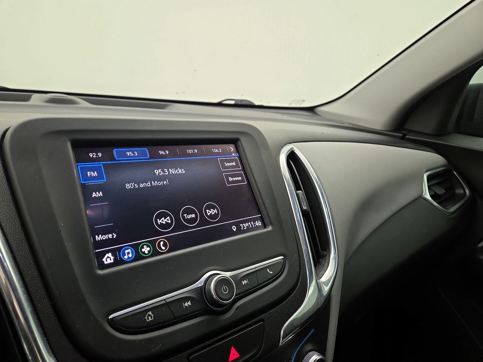 2020 Chevrolet Equinox LS - Photo 16