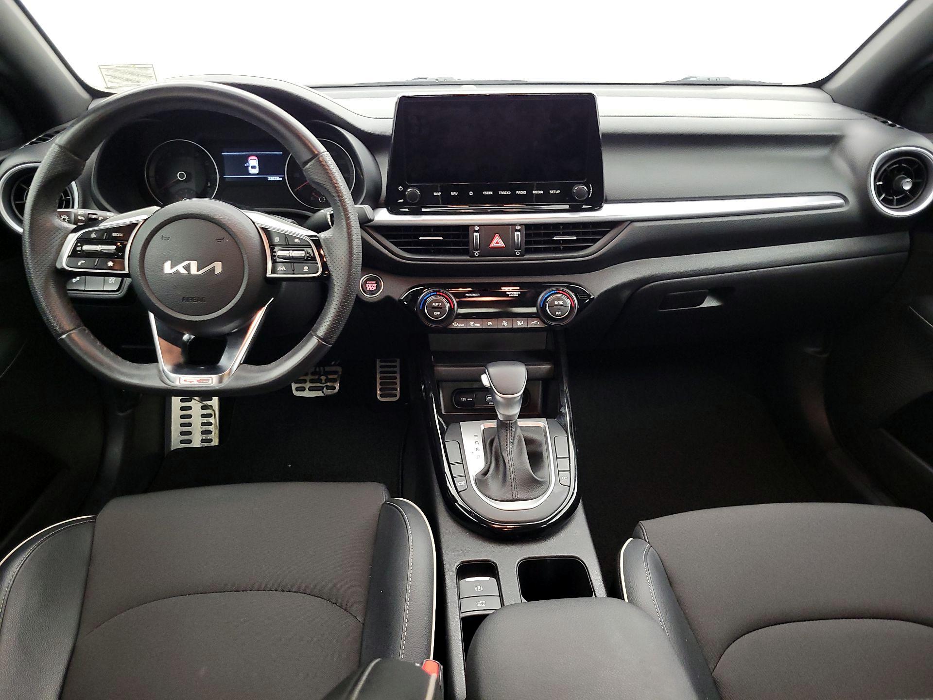 Thumbnail: 2023 Kia Forte - 9