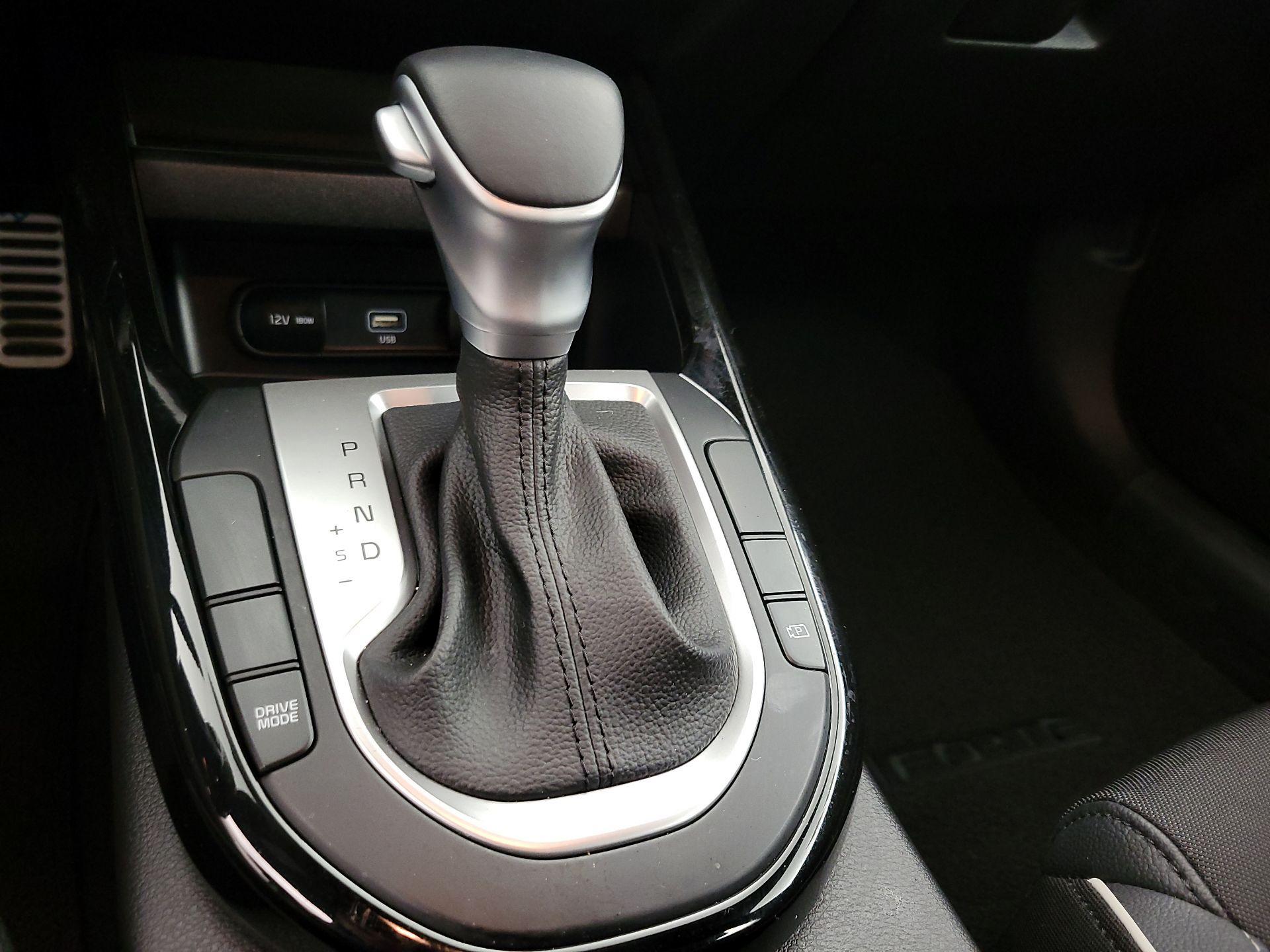 Thumbnail: 2023 Kia Forte - 17