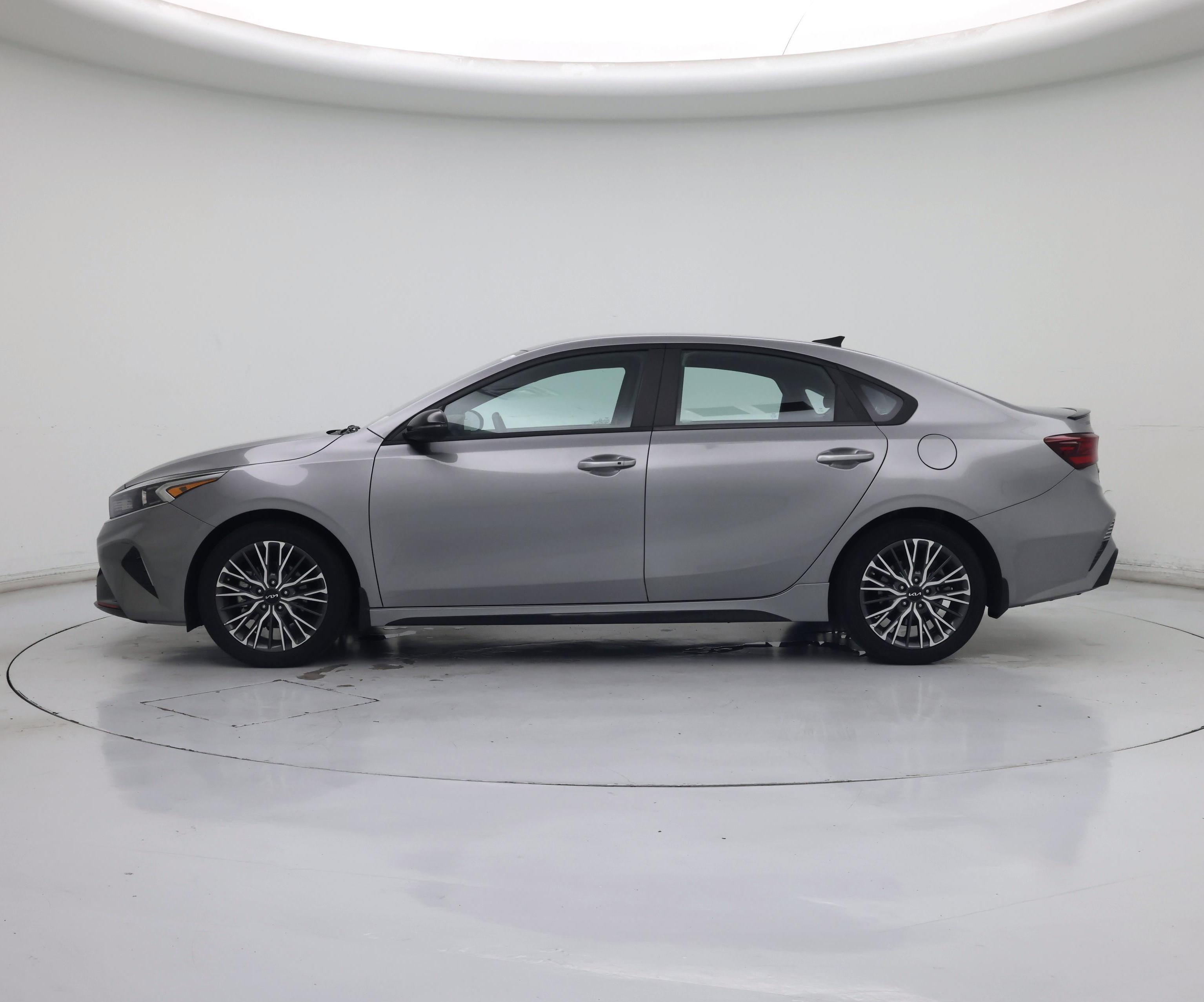 Thumbnail: 2023 Kia Forte - 3