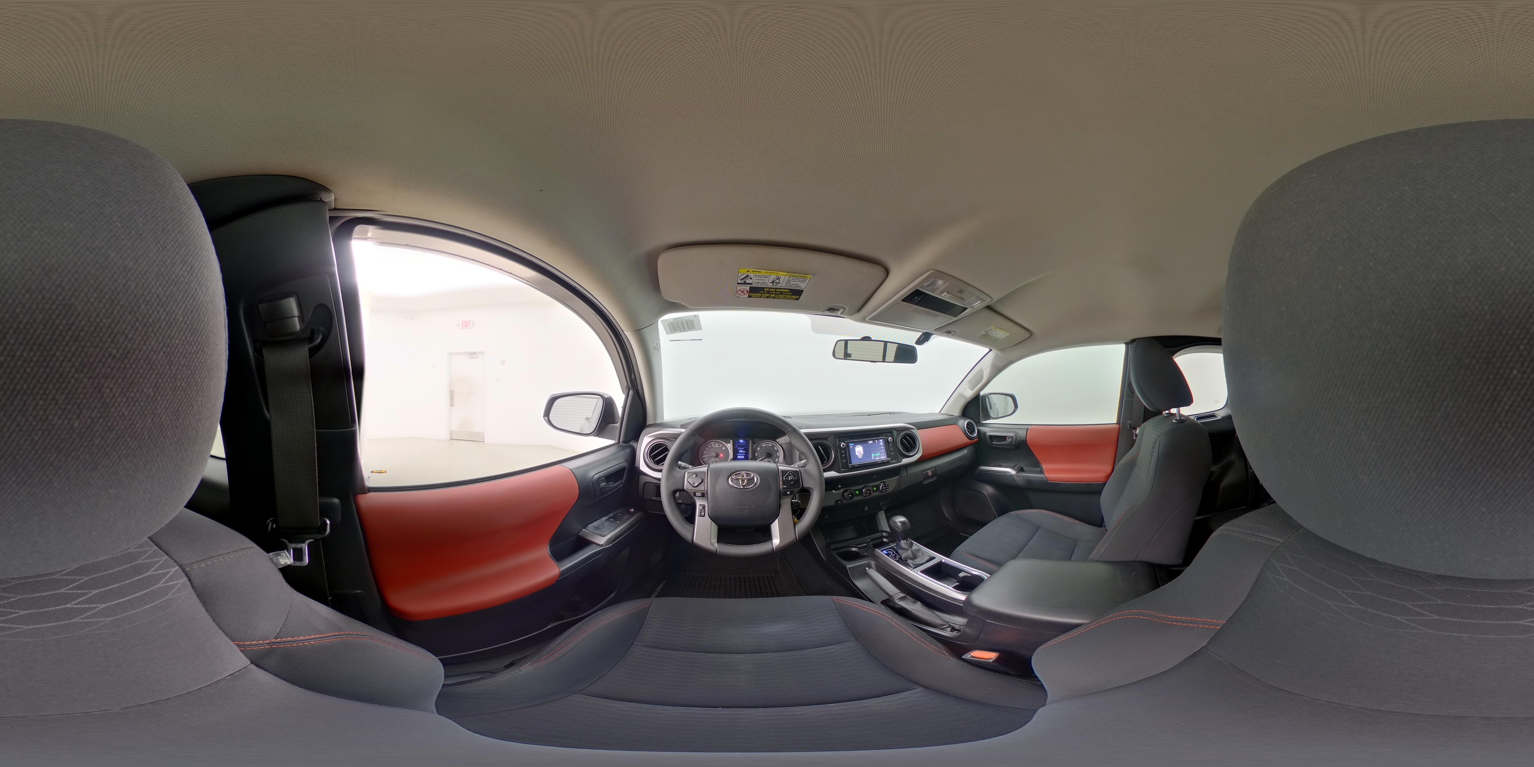 2016 Toyota Tacoma SR5 - Photo 24